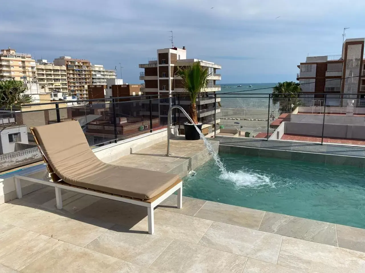 Pool view, Swimming Pool in Santa Pola Apartments