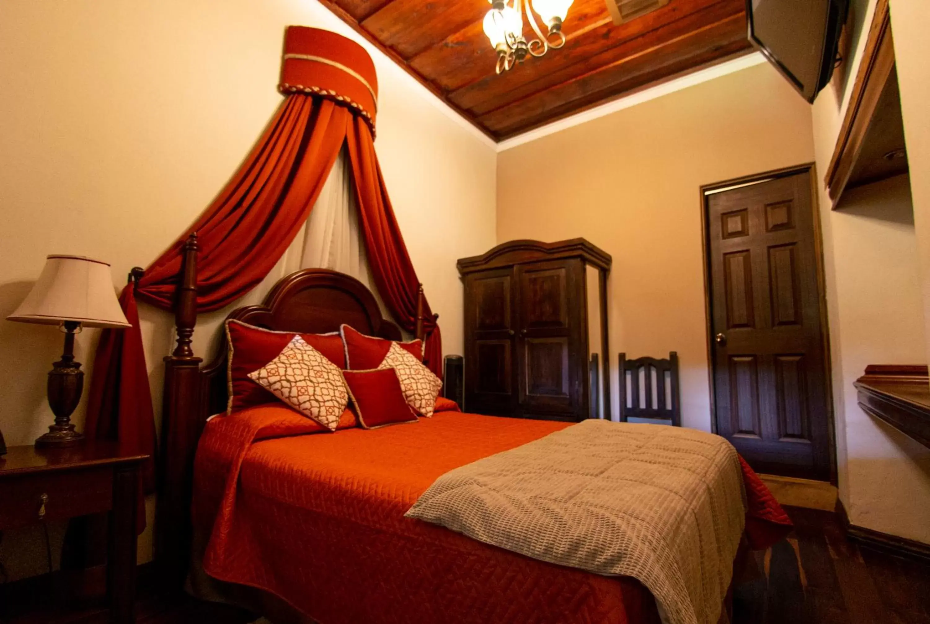 Photo of the whole room, Bed in Hotel La Catedral