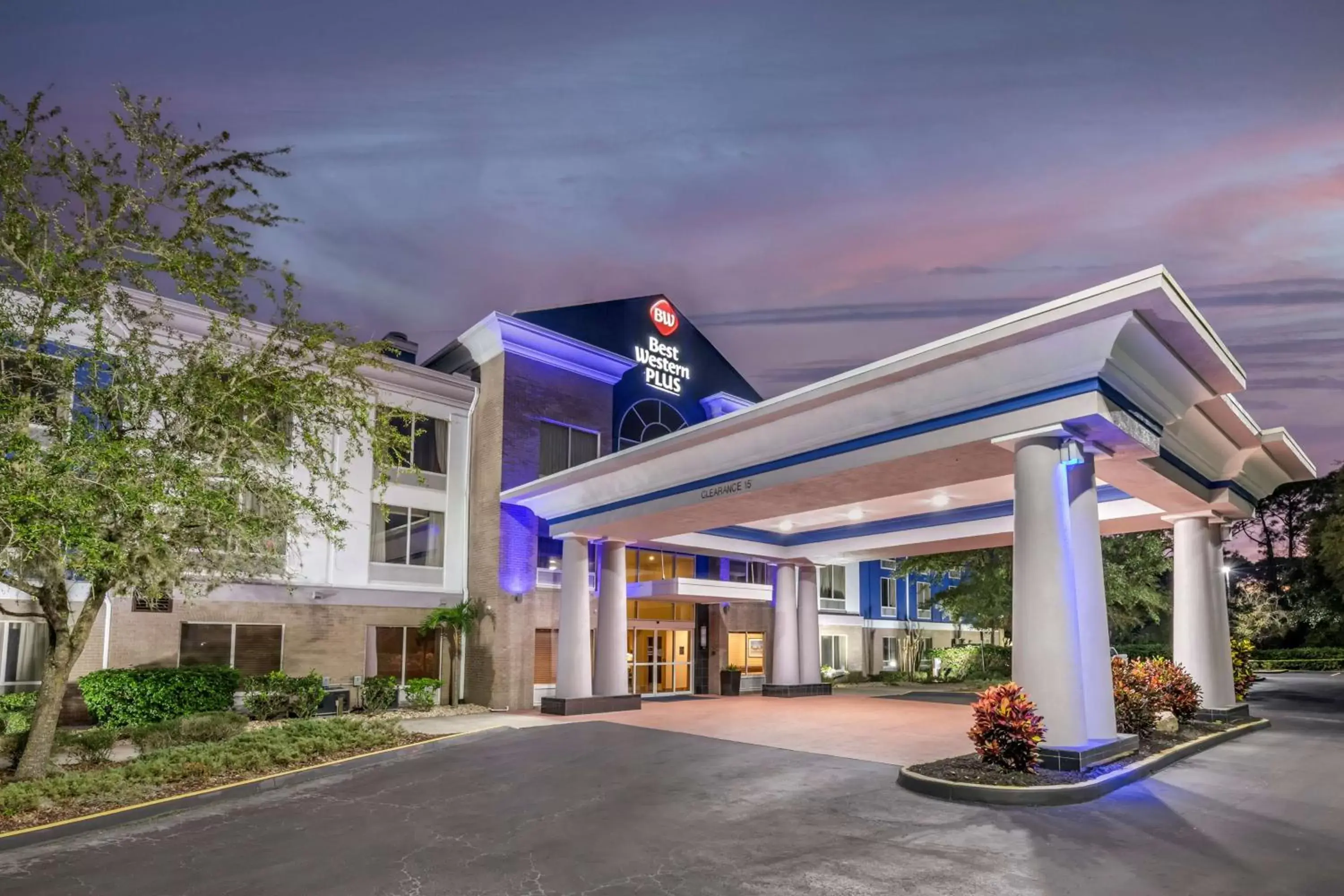 Property building in Best Western Plus Flagler Beach Area Inn & Suites Property building in Best Western Plus Flagler Beach Area Inn & Suites