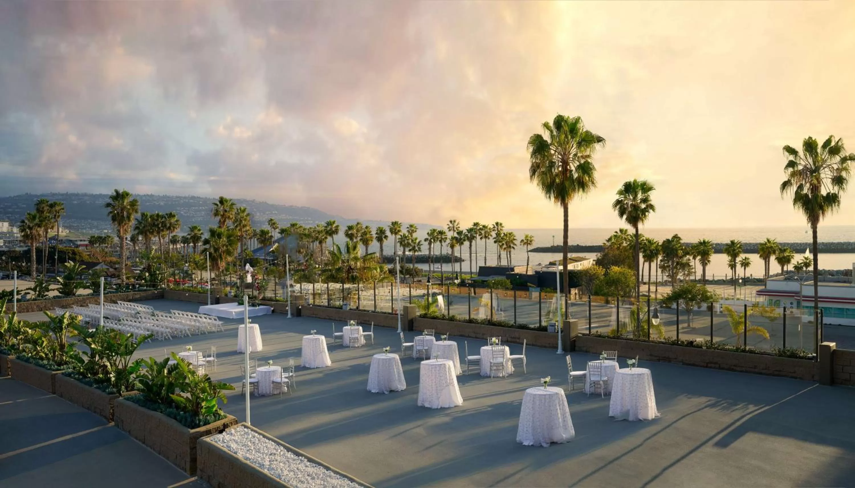 wedding in Sonesta Redondo Beach and Marina