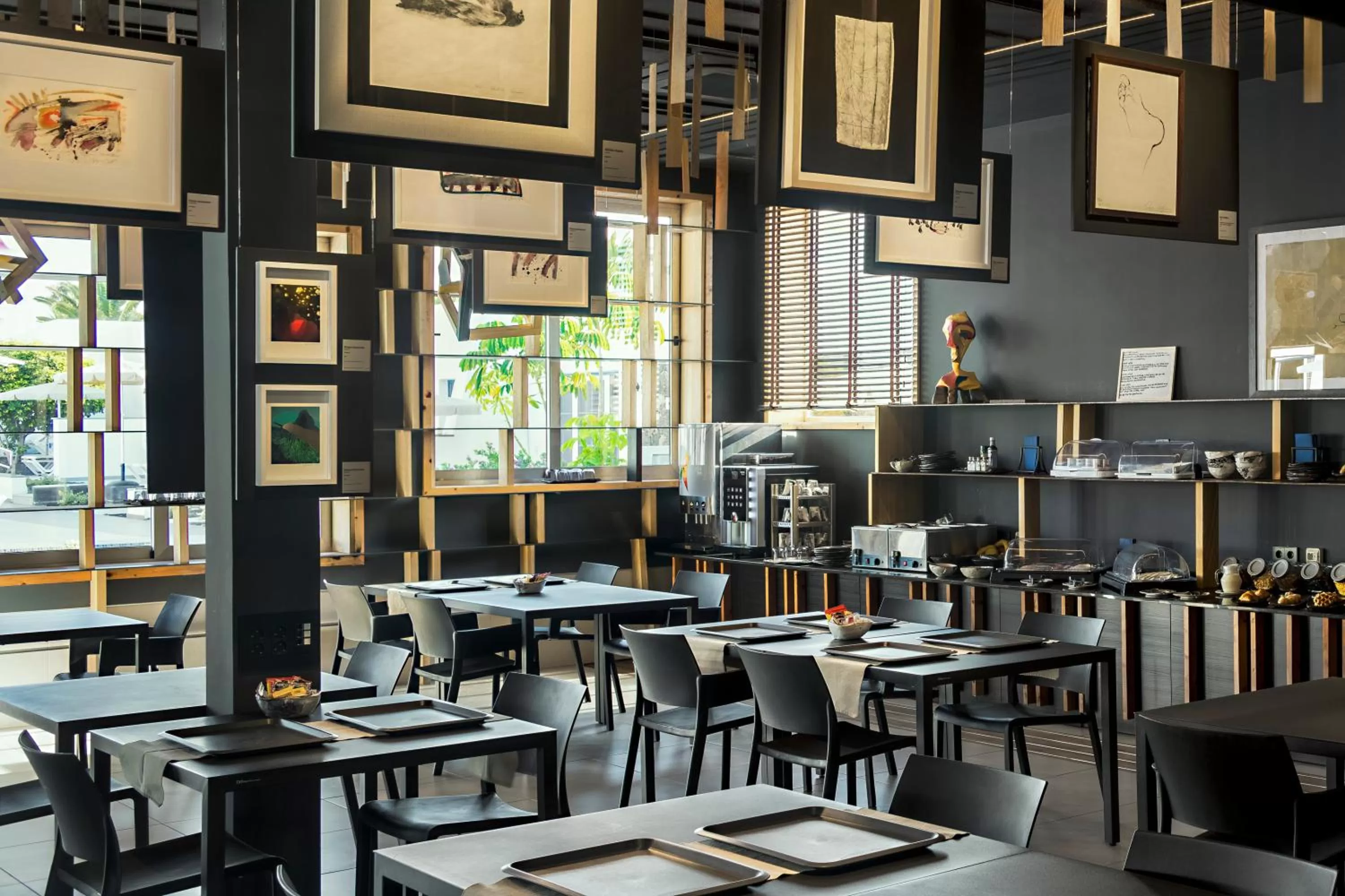 Buffet breakfast in Nautilus Lanzarote