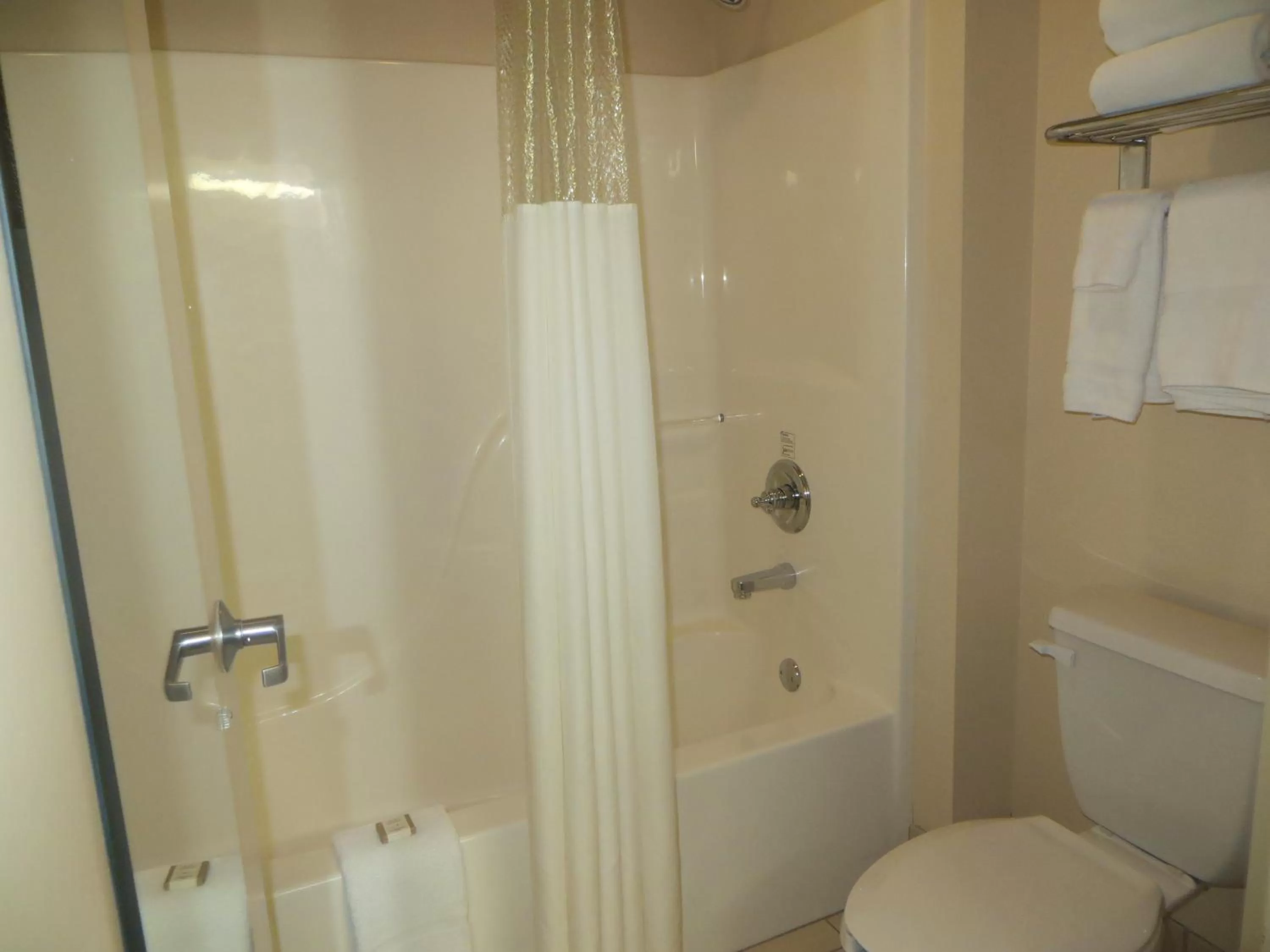 Toilet in Baymont on the lake by Wyndham Hot Springs