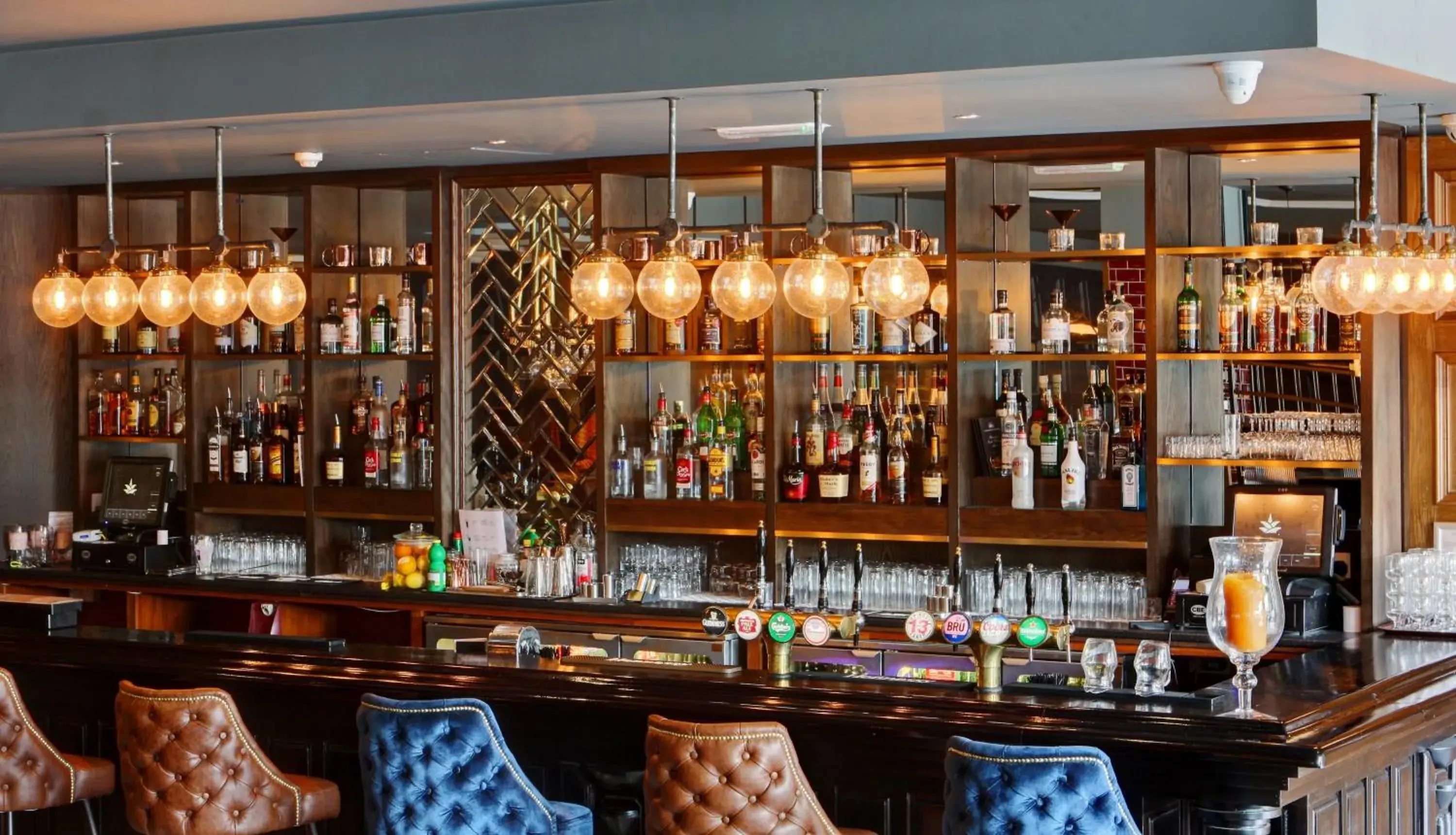 Restaurant/places to eat, Lounge/Bar in Dublin Skylon Hotel