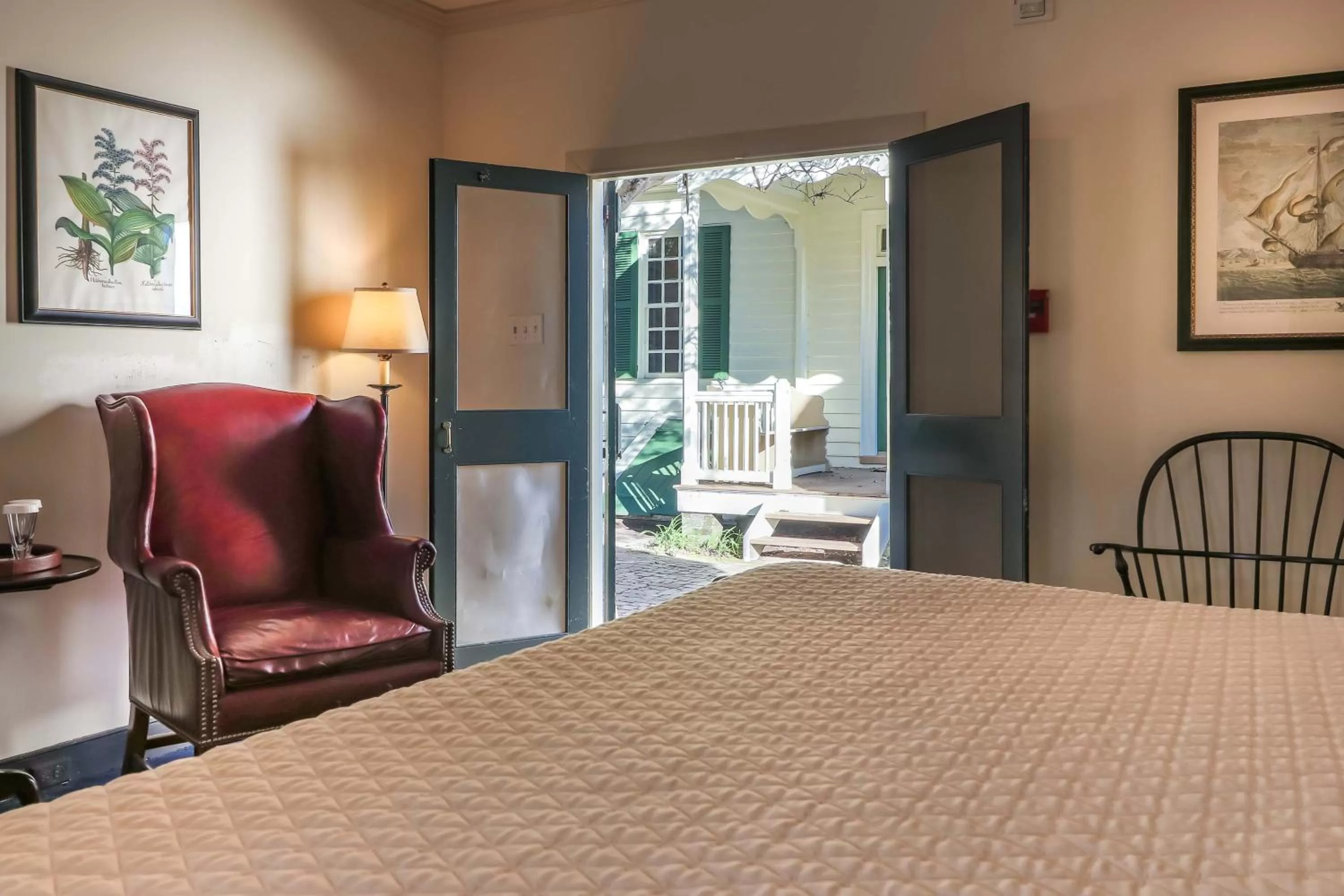 Facade/entrance, Bed in Colonial Houses, an official Colonial Williamsburg Hotel