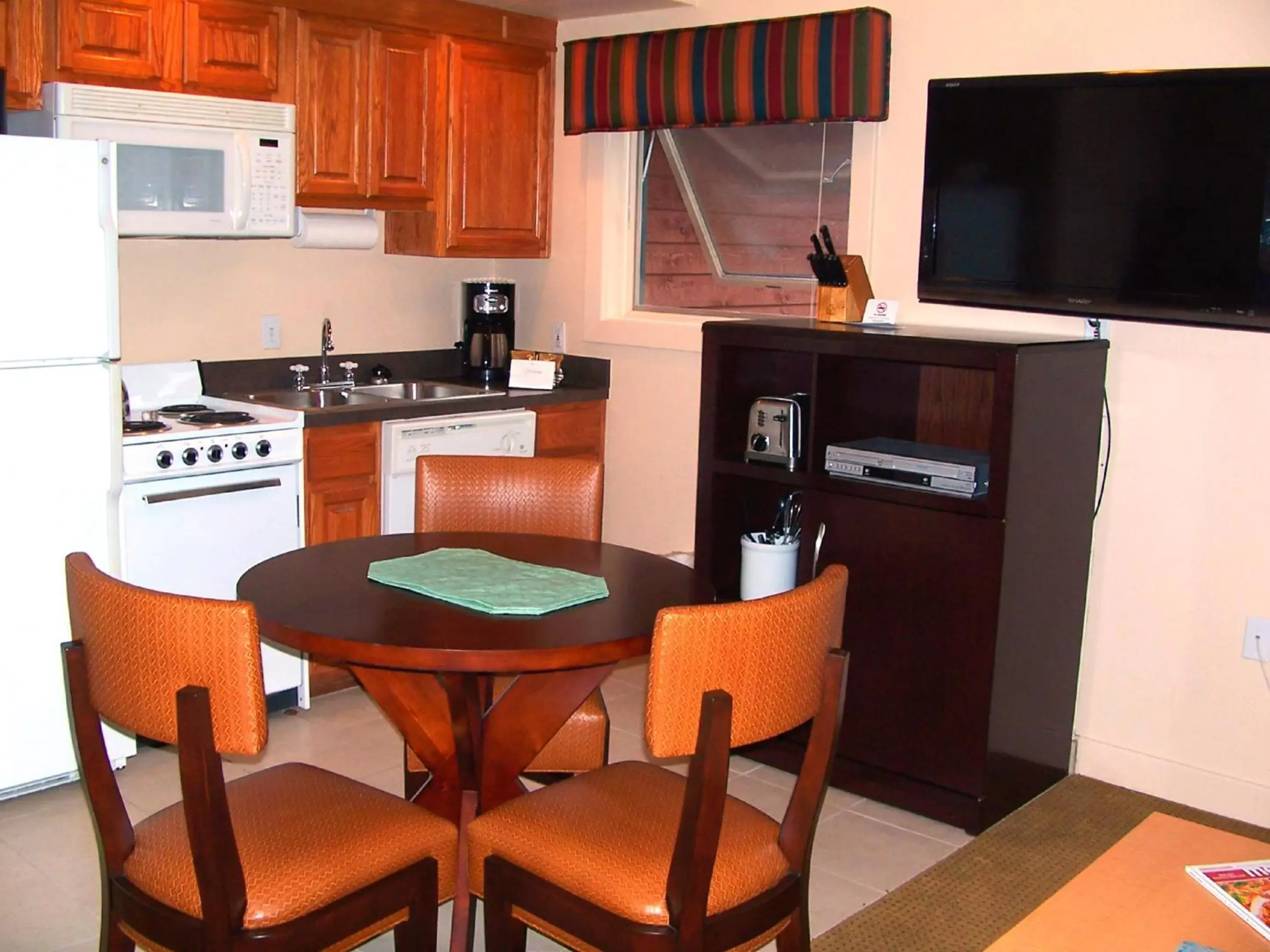 Dining area, Kitchen/Kitchenette in Bent Creek Golf Village