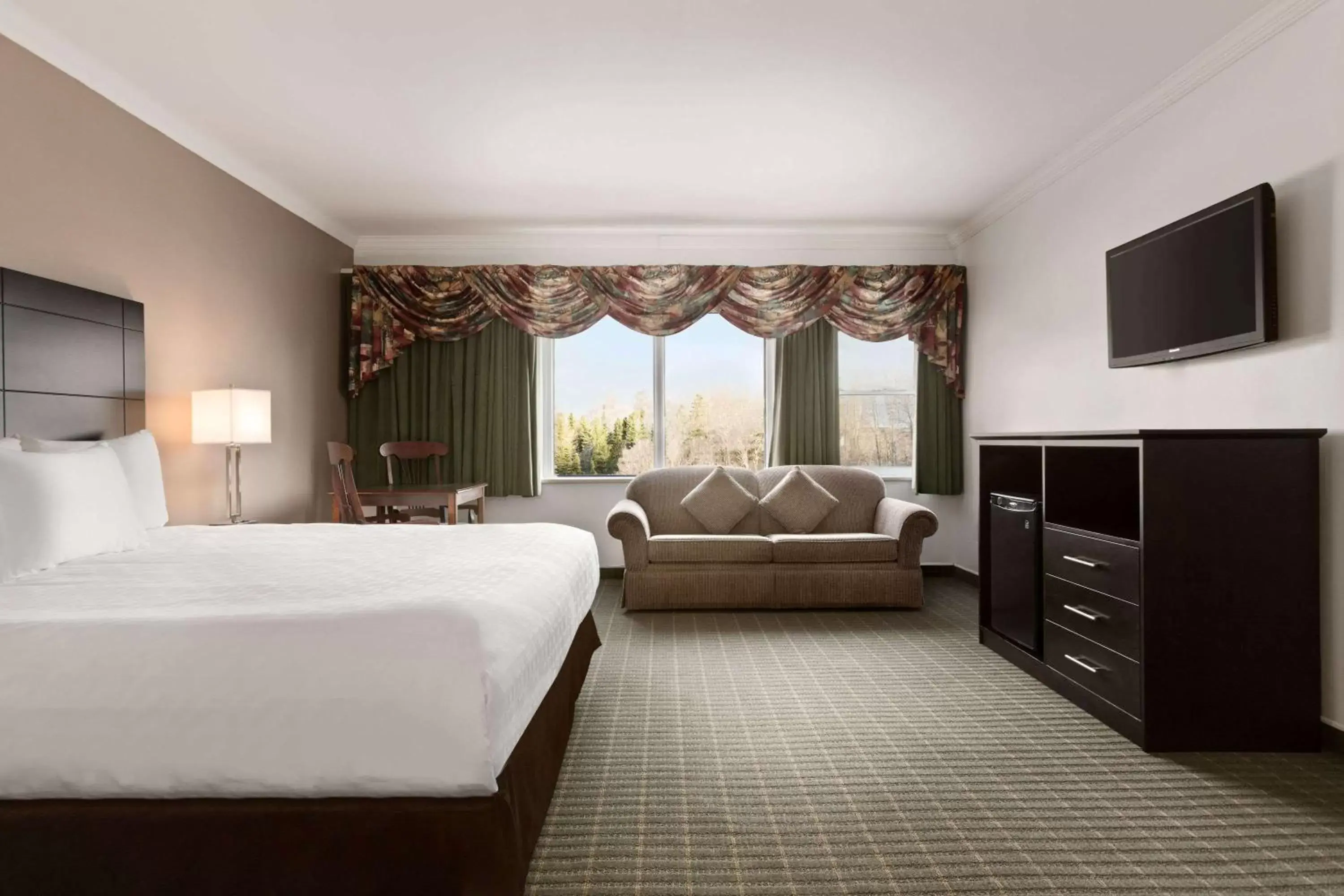 Photo of the whole room in Travelodge by Wyndham Baie Comeau