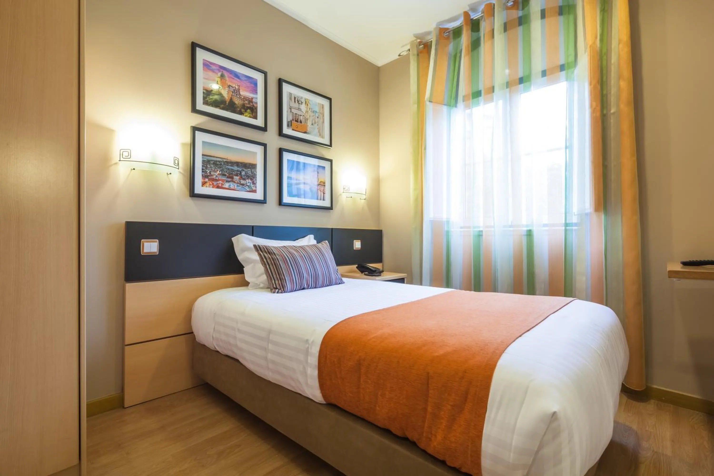 Bedroom, Bed in Vila Nova Guesthouse