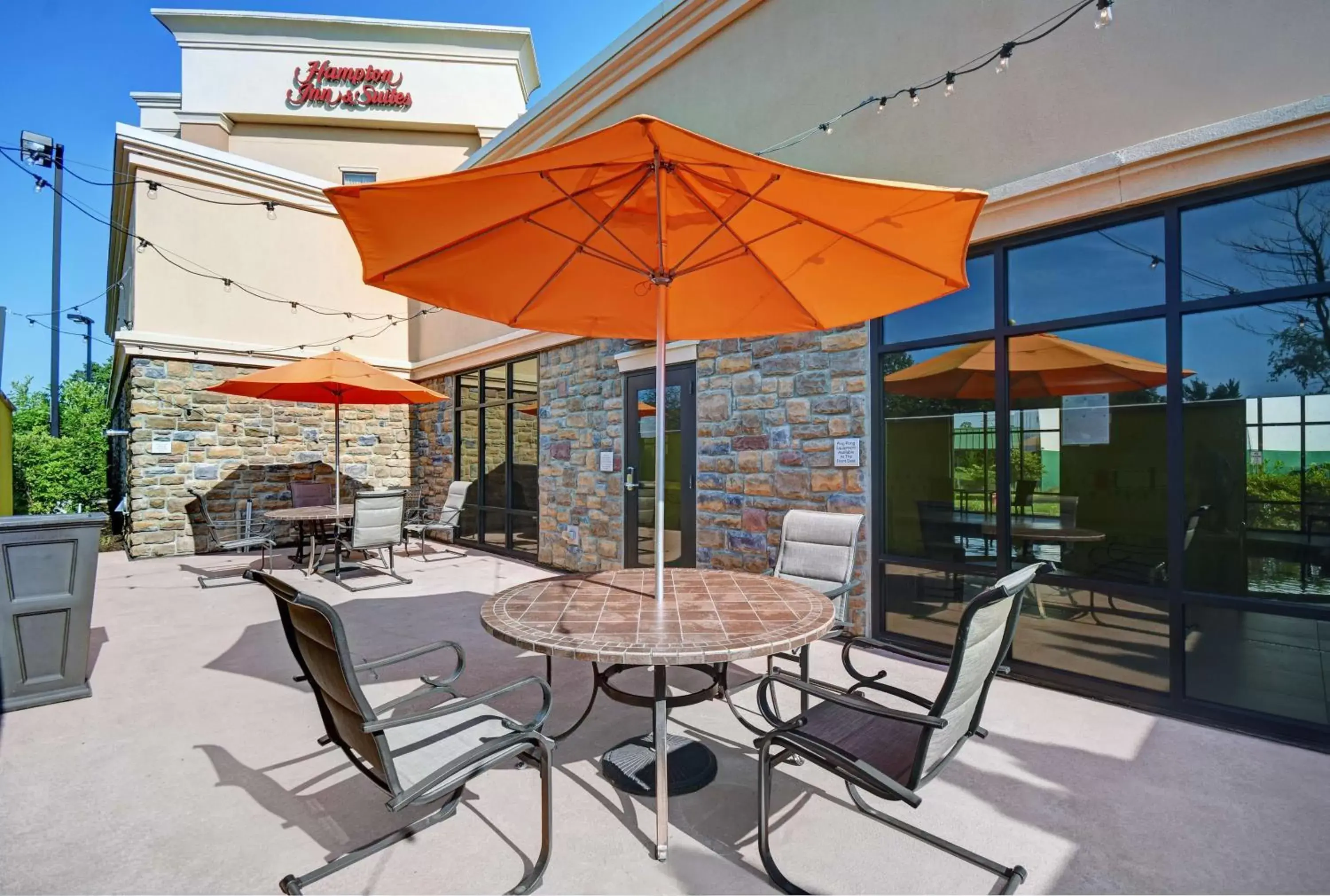 Property building, Patio/Outdoor Area in Hampton Inn and Suites Robbinsville