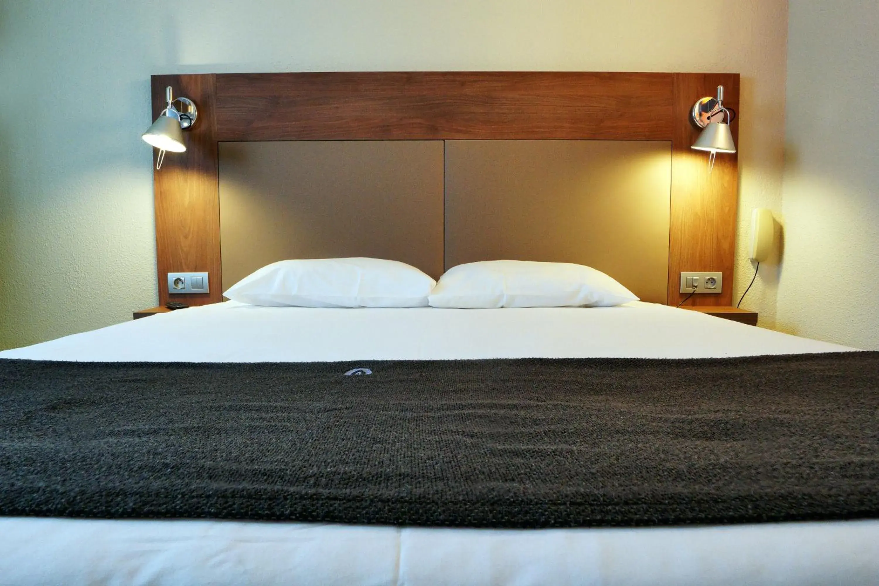 Bed in Campanile Paris Ouest - Chaville