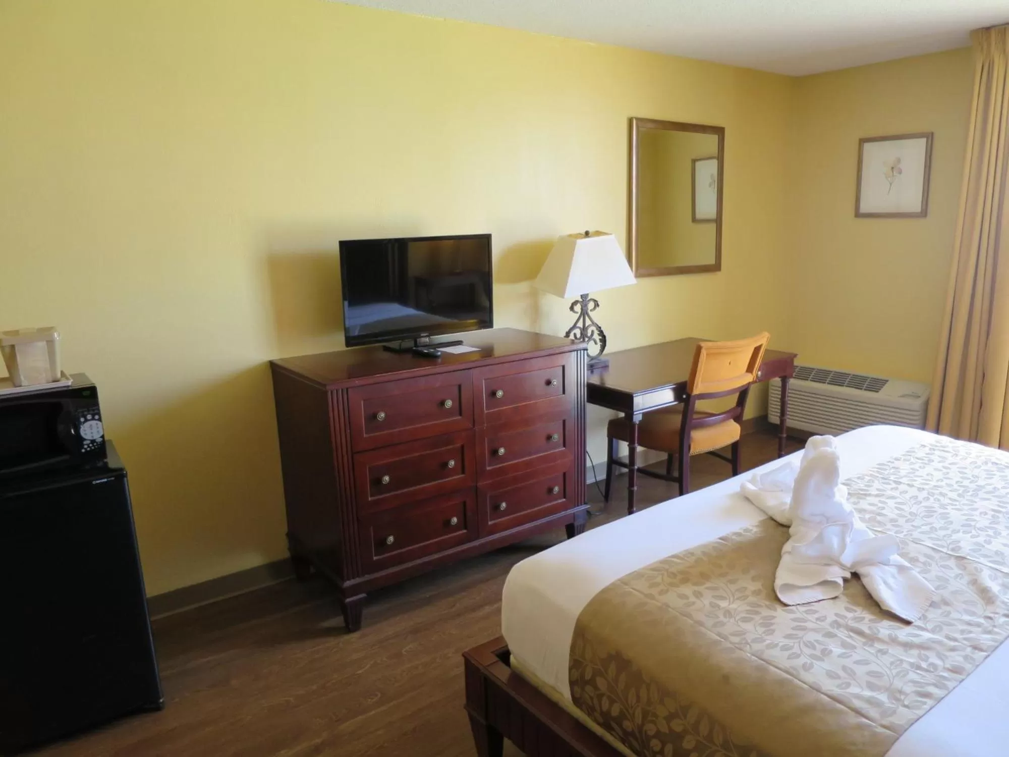 Photo of the whole room in Floridian Express International Drive