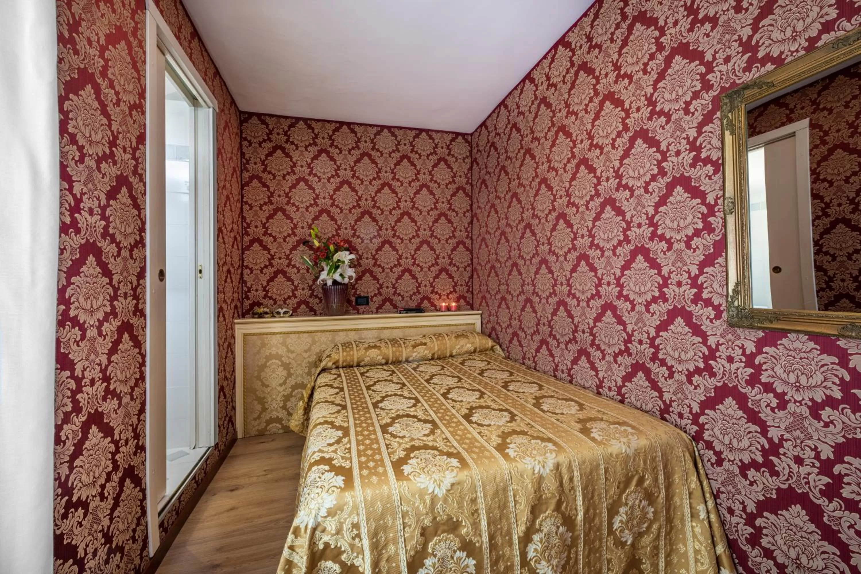 Bed in Hotel Apostoli Garden