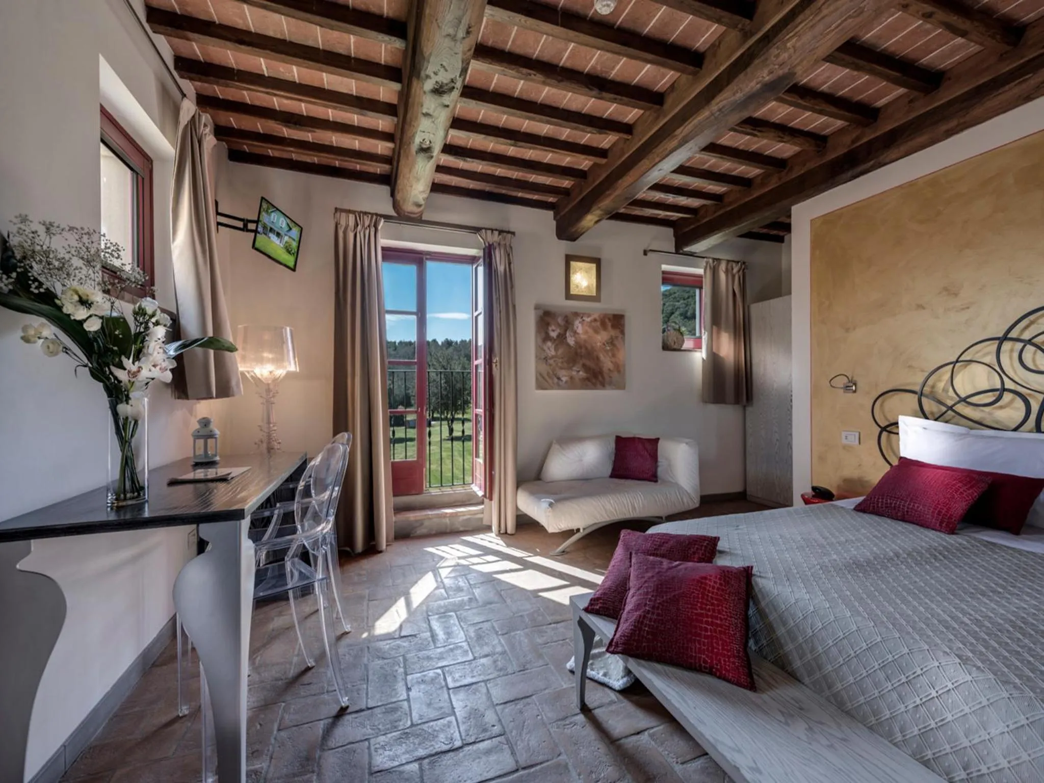 Photo of the whole room, Bed in Hotel & Restaurant Casolare Le Terre Rosse