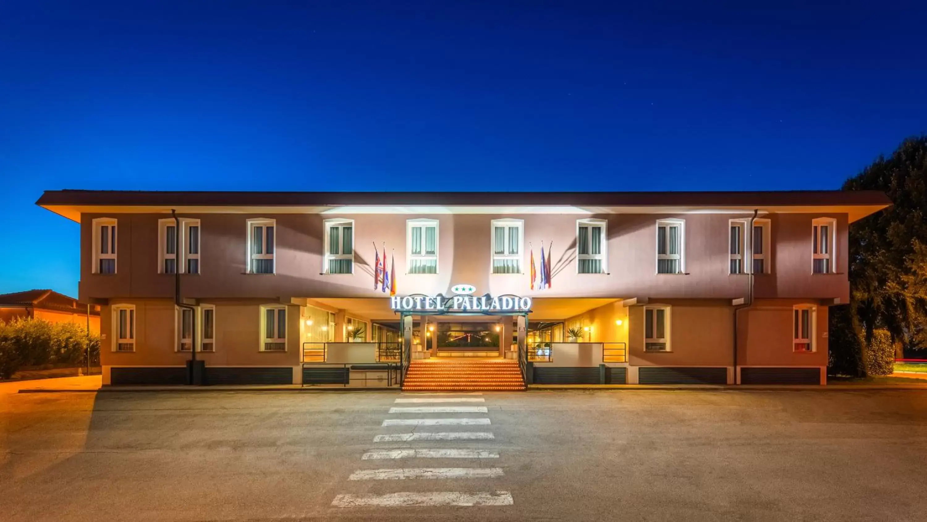 Facade/entrance, Property Building in Hotel Palladio