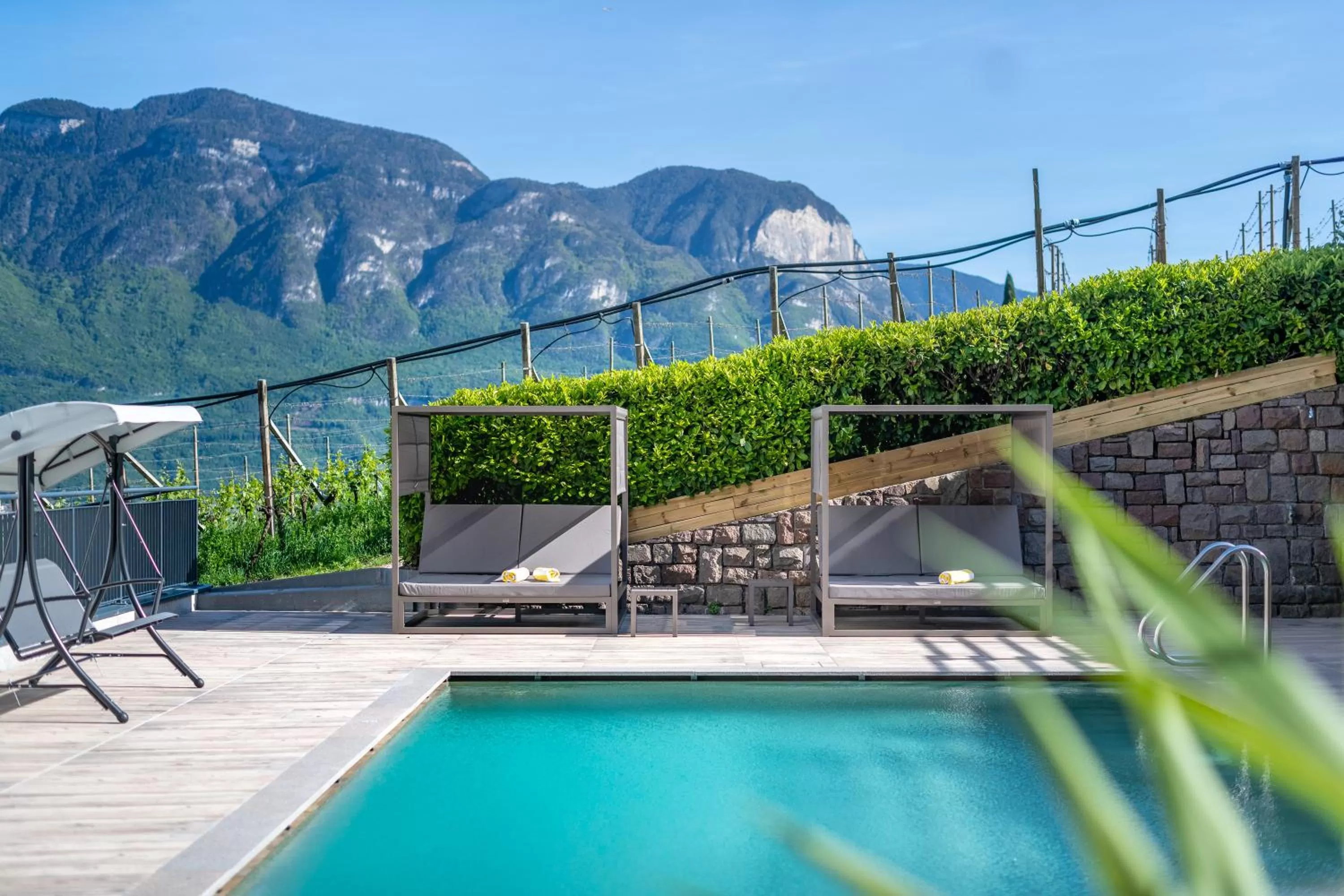 Swimming pool in Residence Garni Hotel Vineus