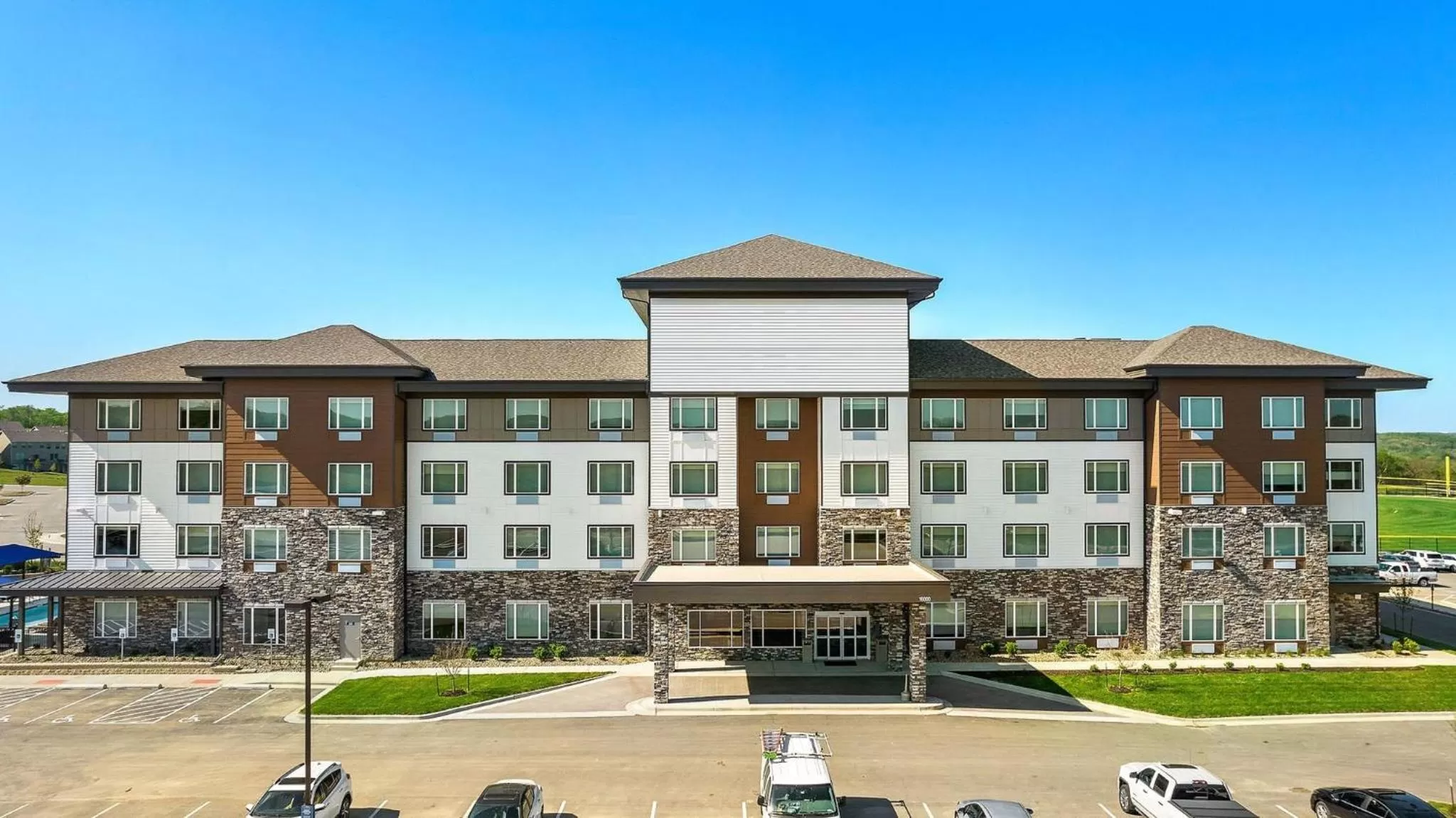 Property building in Holiday Inn Express Kansas City North Parkville by IHG