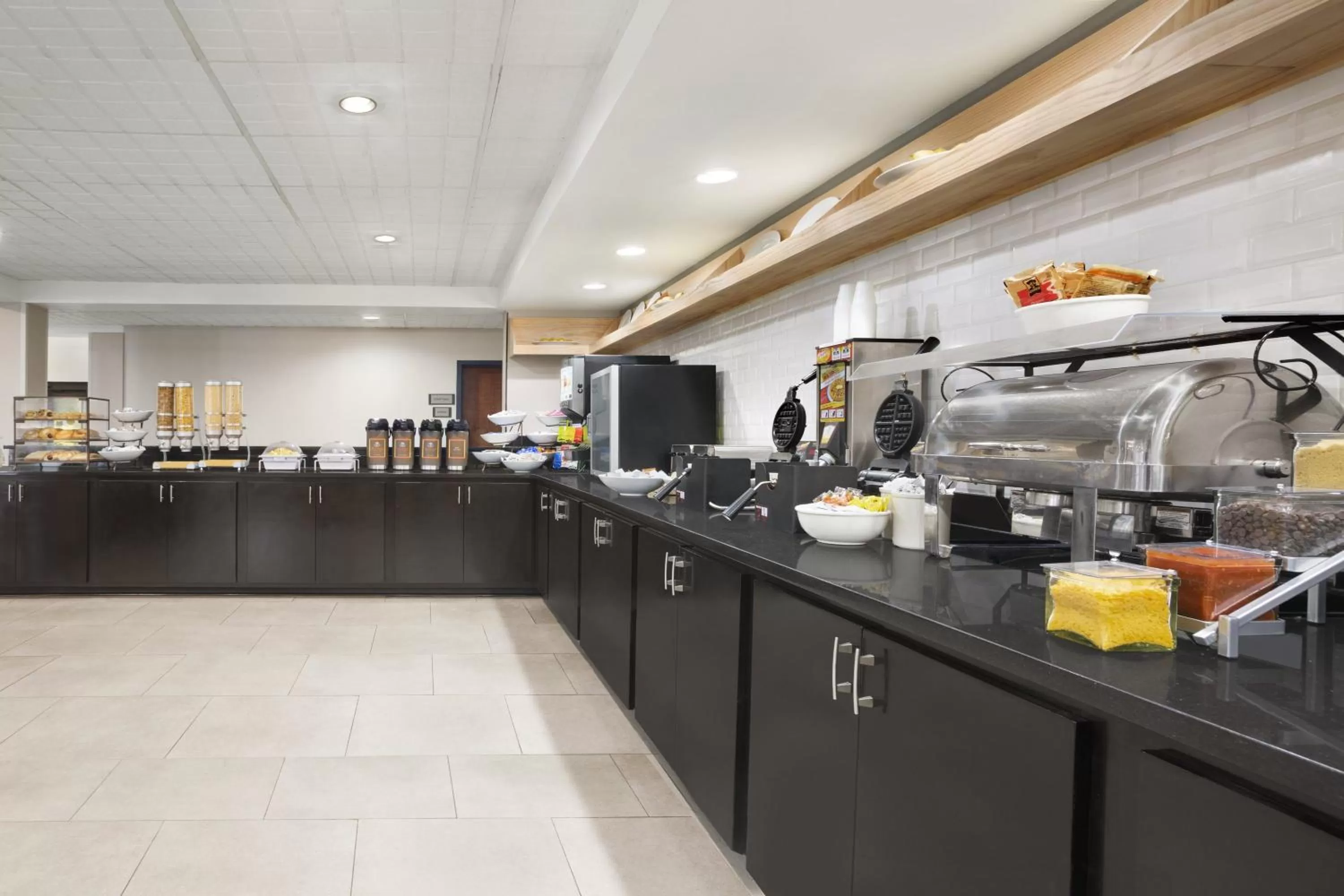 Restaurant/places to eat in Country Inn & Suites by Radisson, Florence, SC