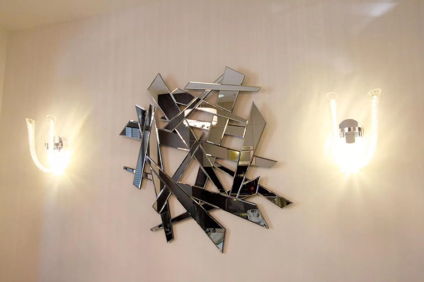 Decorative detail in GOLDEN TULIP CANNES HOTEL de PARIS