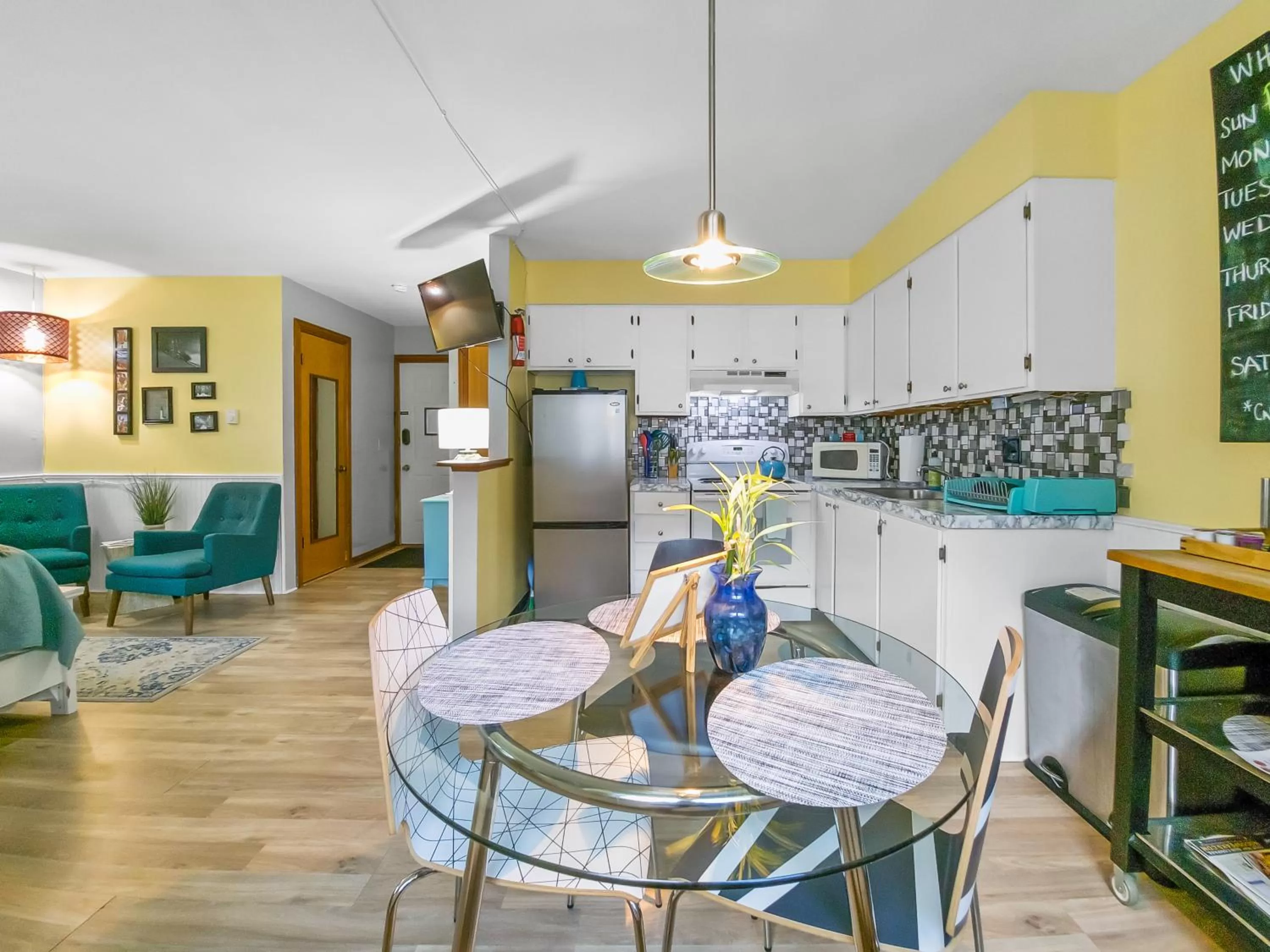 Kitchen or kitchenette, Dining Area in Remington Flats