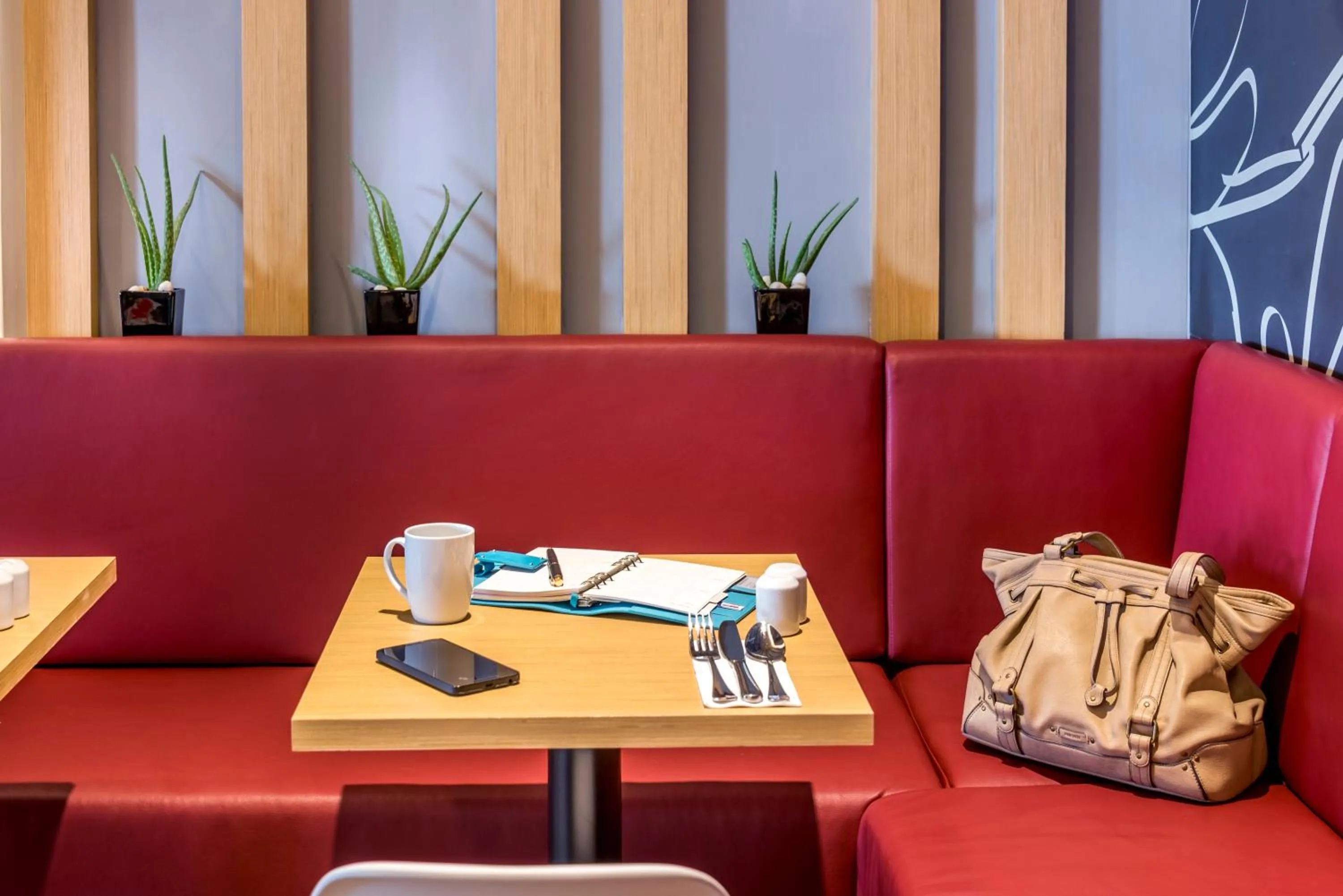 Restaurant/places to eat in ibis Bangkok IMPACT