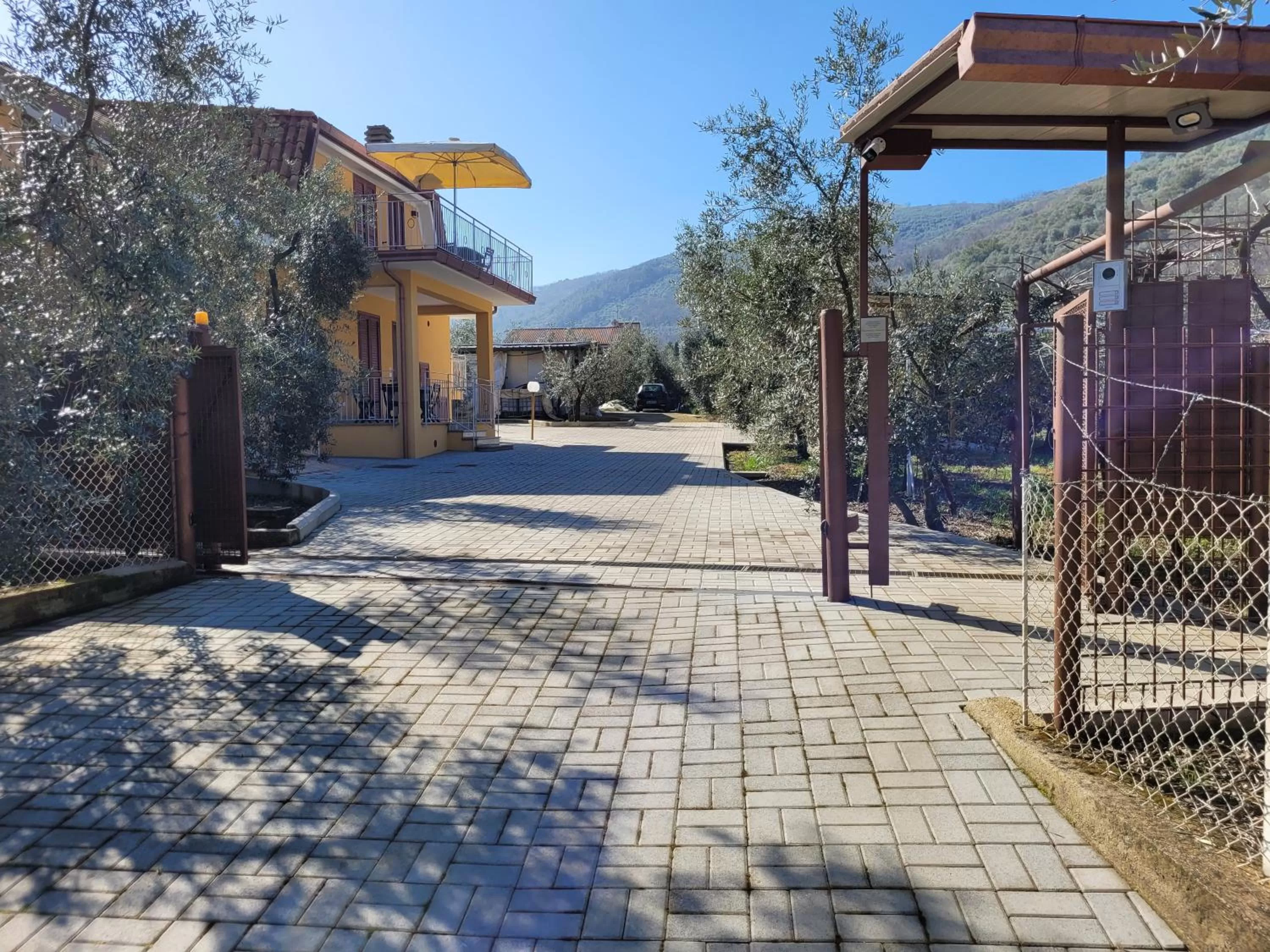 Alloggio turistico Magnifico Alessandro Valle Bernardo 04025 Lenola nei pressi di Fondi LT