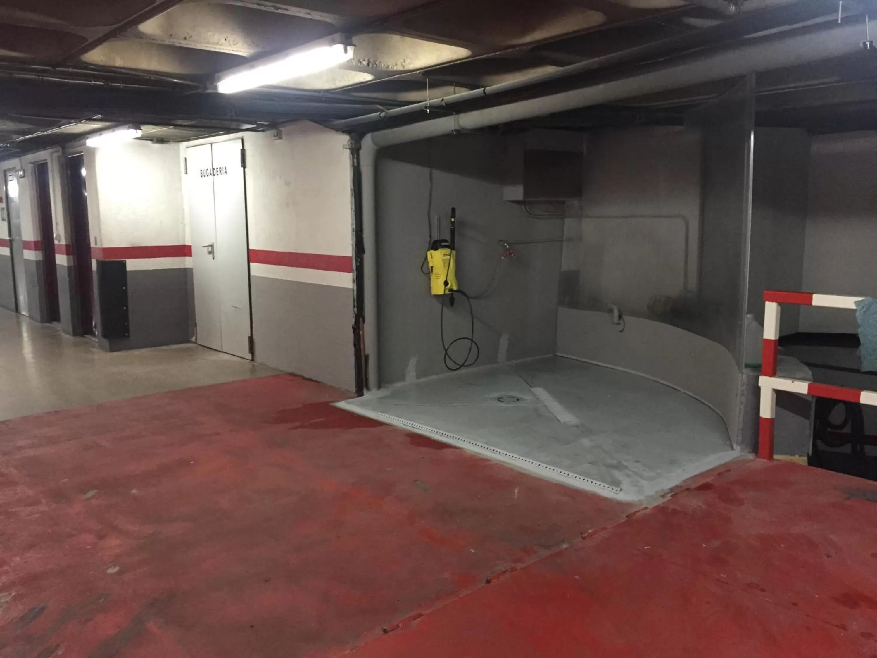 On-site shops in Hotel Folch