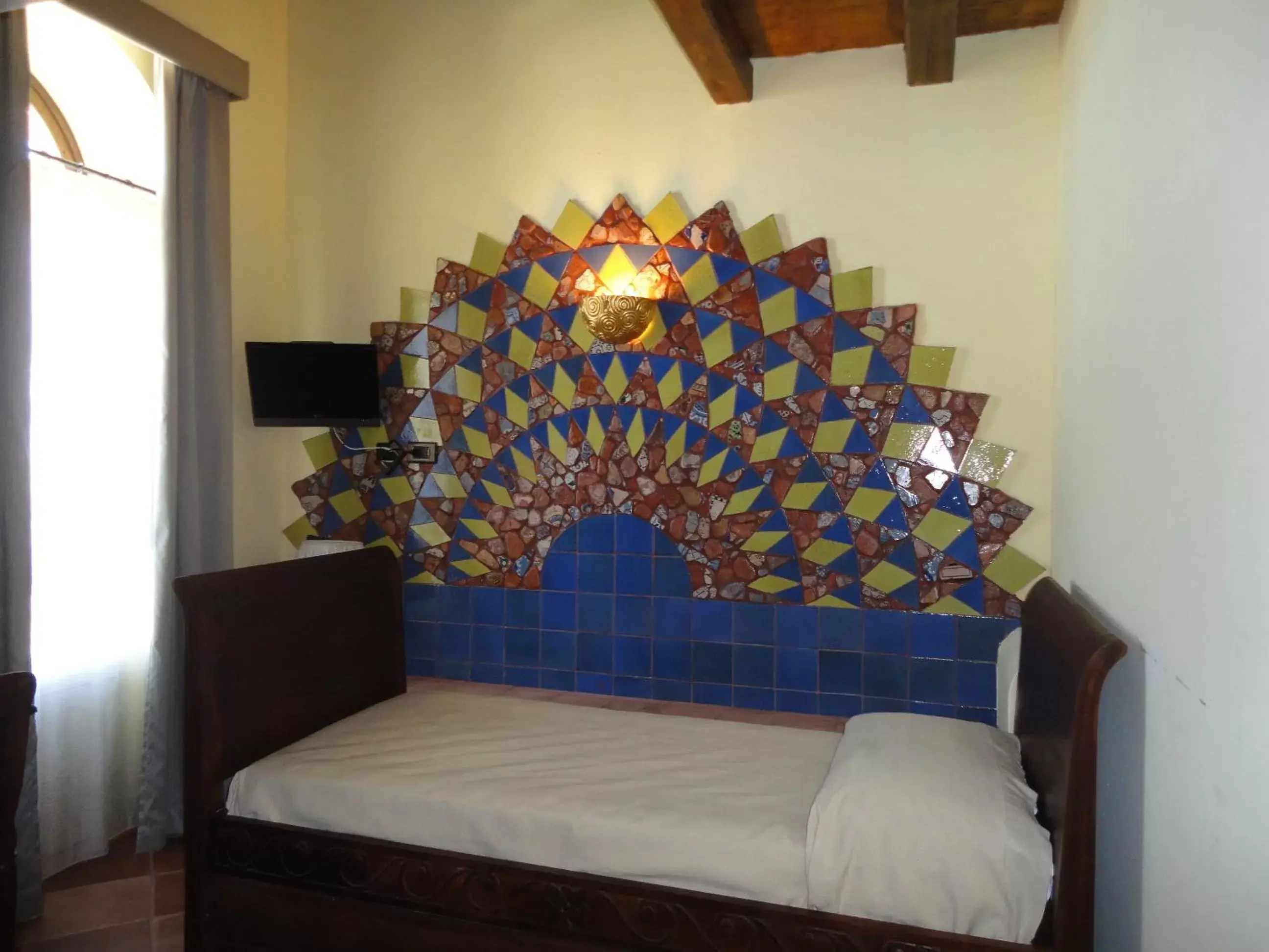 Standard Triple Room in Grand Hotel La Batia