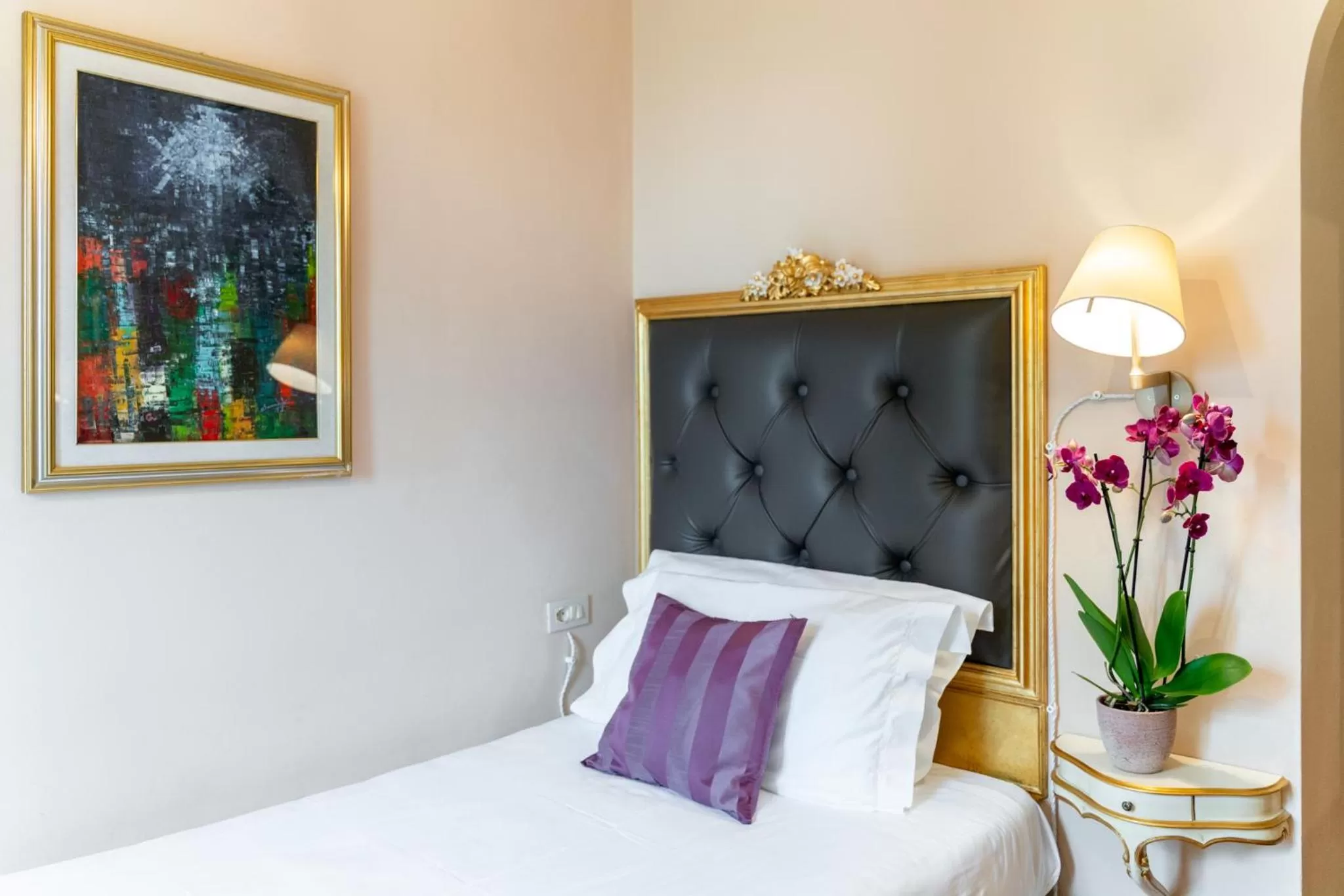 Bed in Art Hotel Villa Agape - Place of Charme