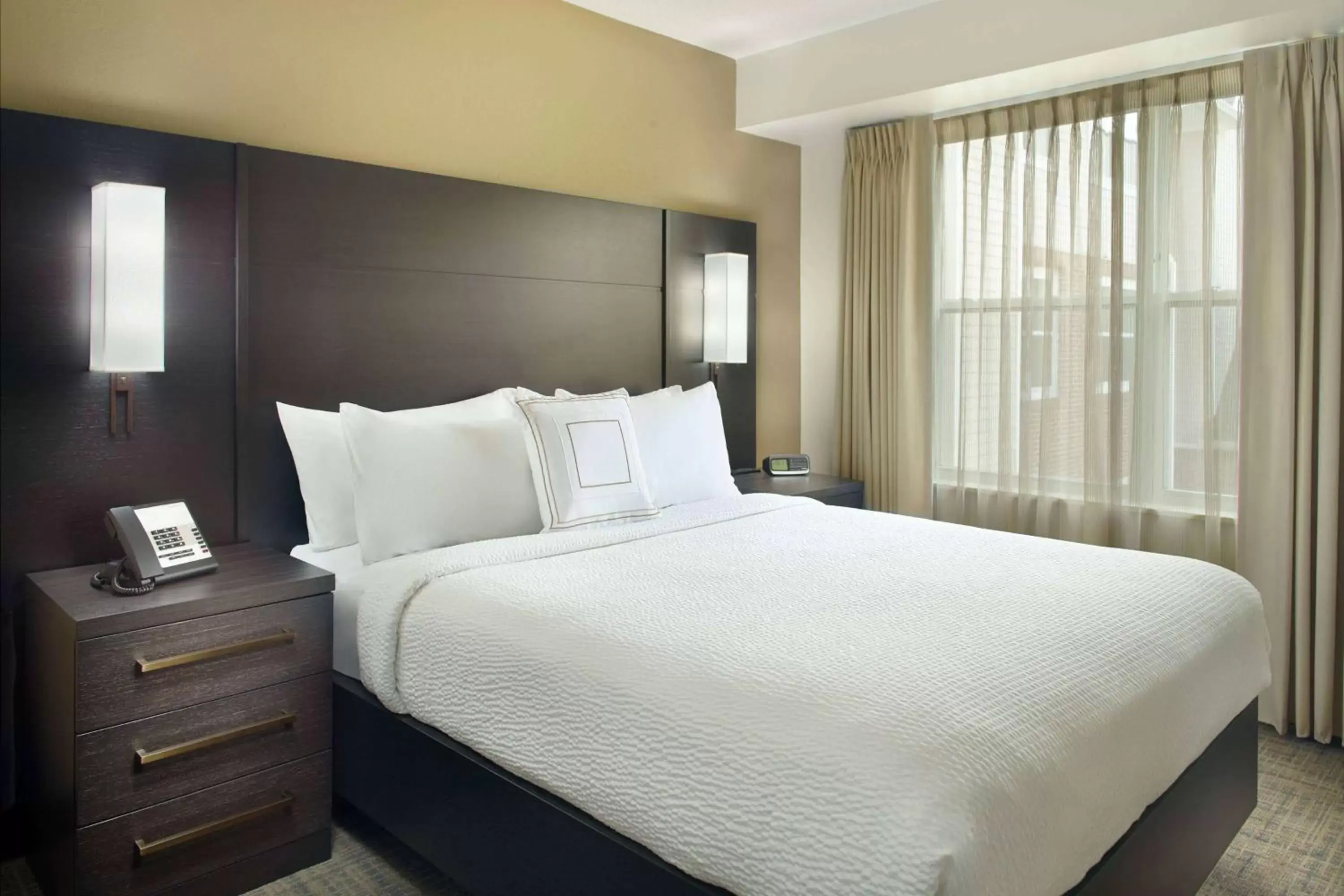Bedroom, Bed in Sonesta ES Suites Raleigh Cary