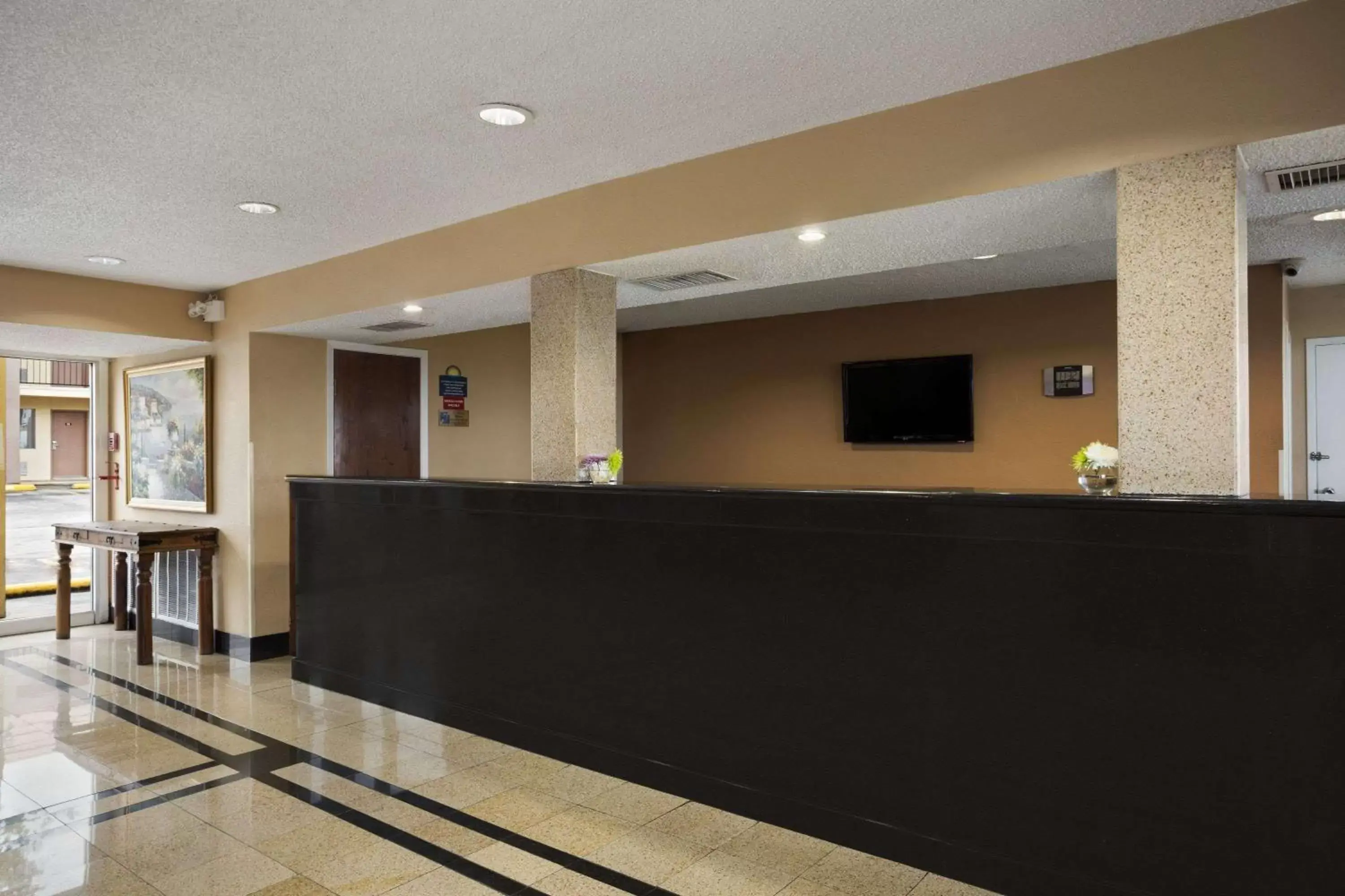 Lobby or reception, Lobby/Reception in Days Inn by Wyndham Dallas Irving