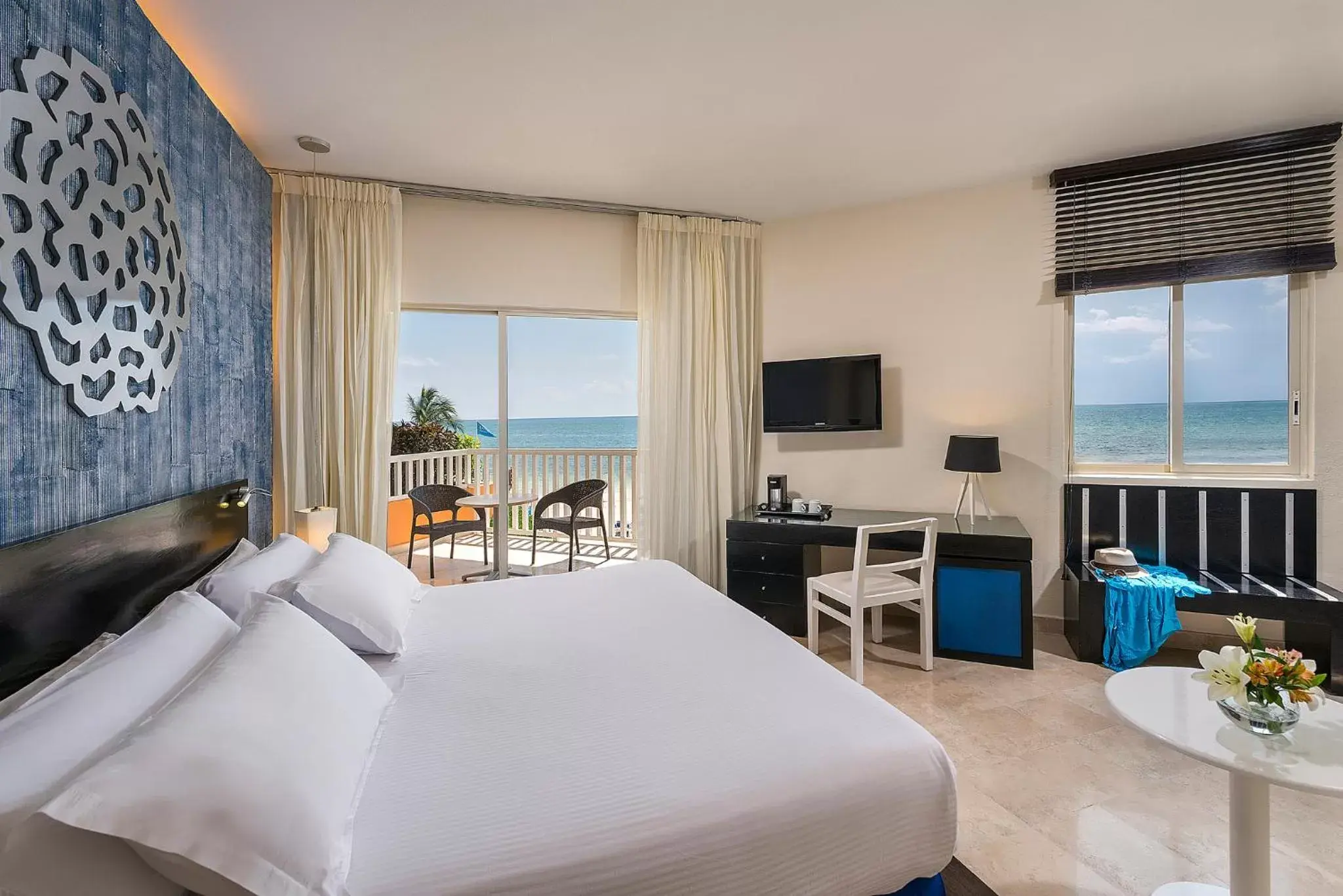 Photo of the whole room, Sea View in Ocean Maya Royale Adults Only - All Inclusive