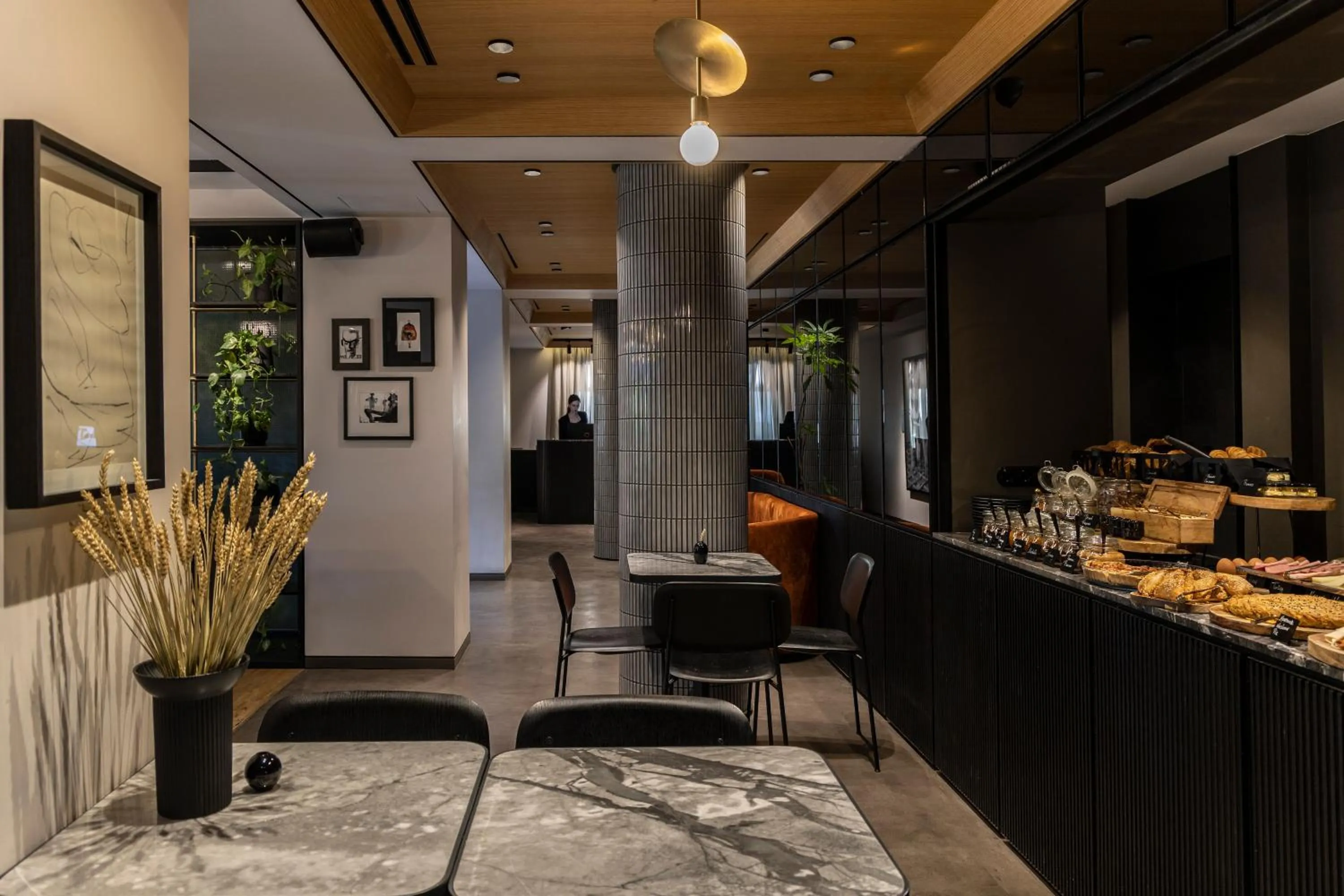 Restaurant/places to eat in The Modernist Athens