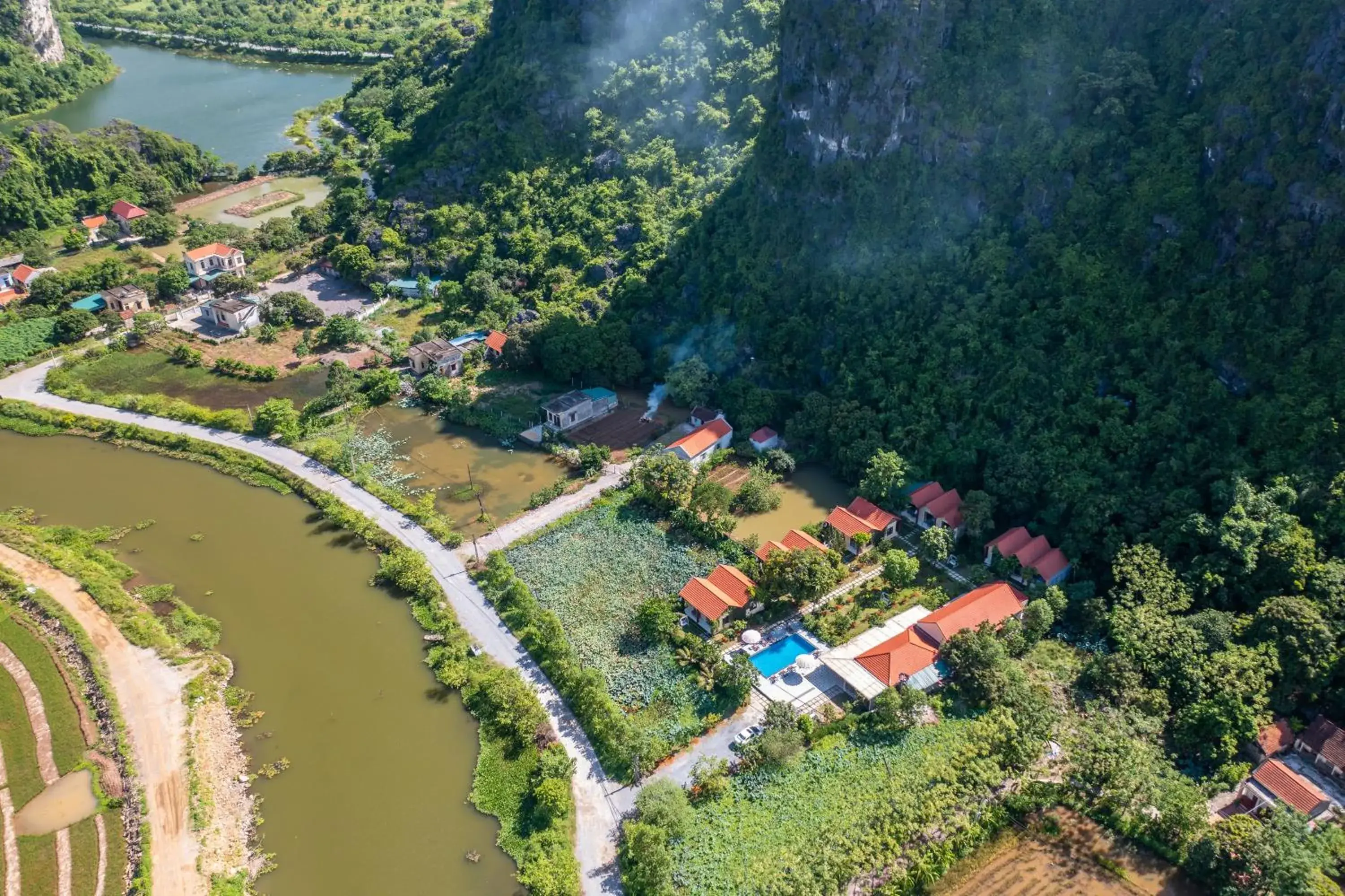 Property building in Trang An Retreat Property building in Trang An Retreat