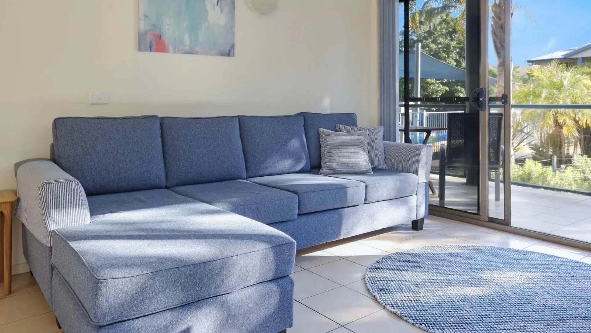 Living room, Seating Area in Sorrento Apartments Merimbula