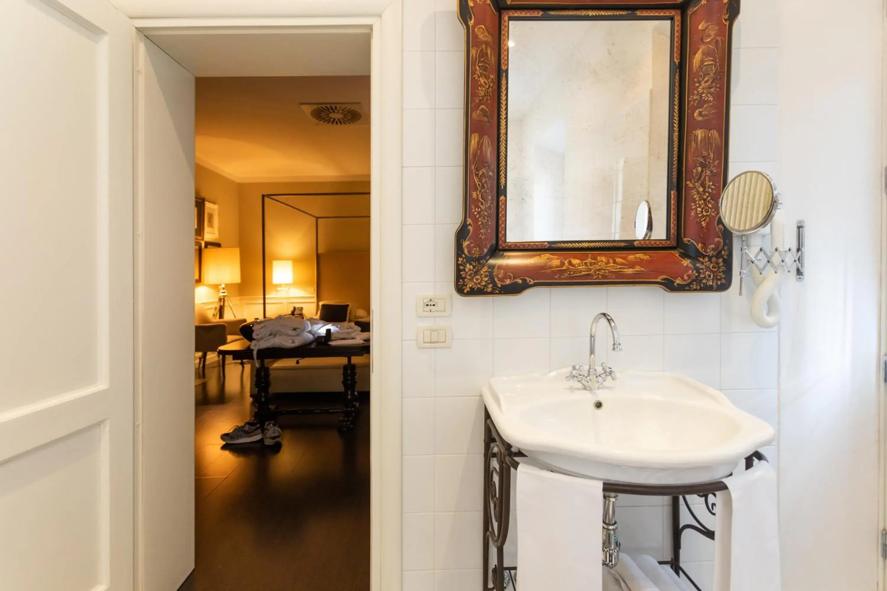 Photo of the whole room, Bathroom in Quel Castello di Diegaro