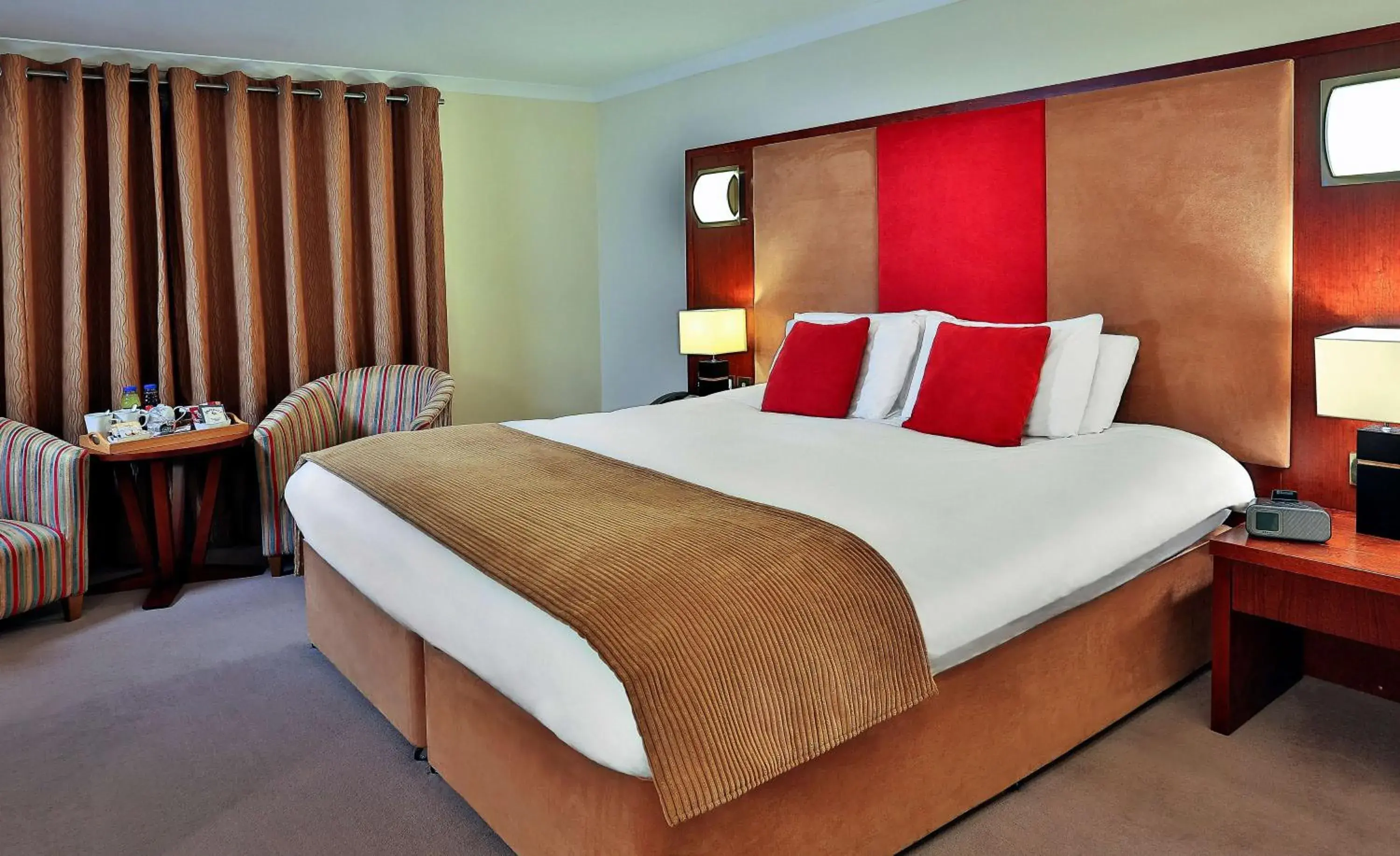 Photo of the whole room, Bed in Best Western Plus Dunfermline Crossford Keavil House Hotel Photo of the whole room, Bed in Best Western Plus Dunfermline Crossford Keavil House Hotel