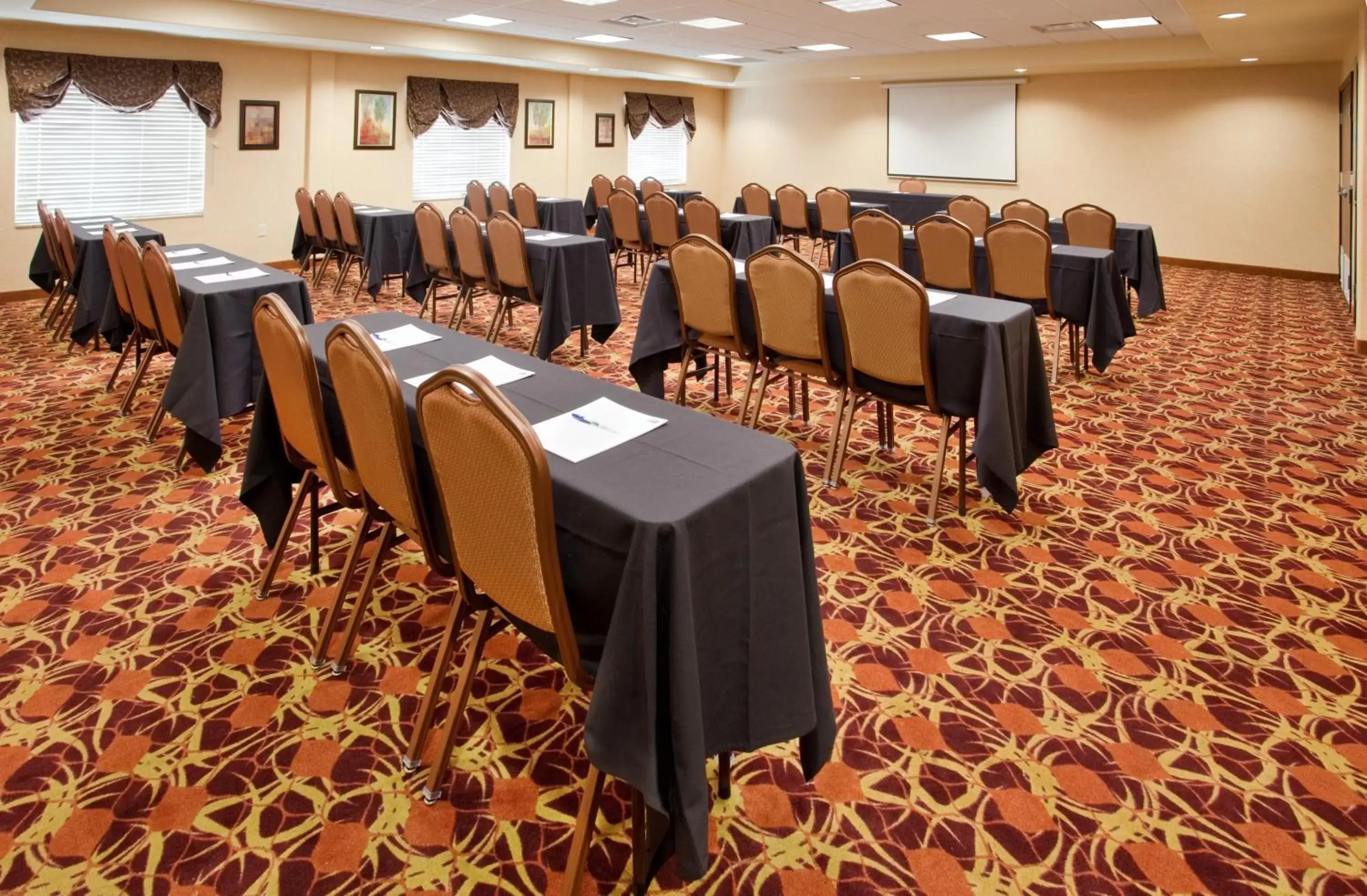 Meeting/conference room in Holiday Inn Express Las Cruces North, an IHG Hotel