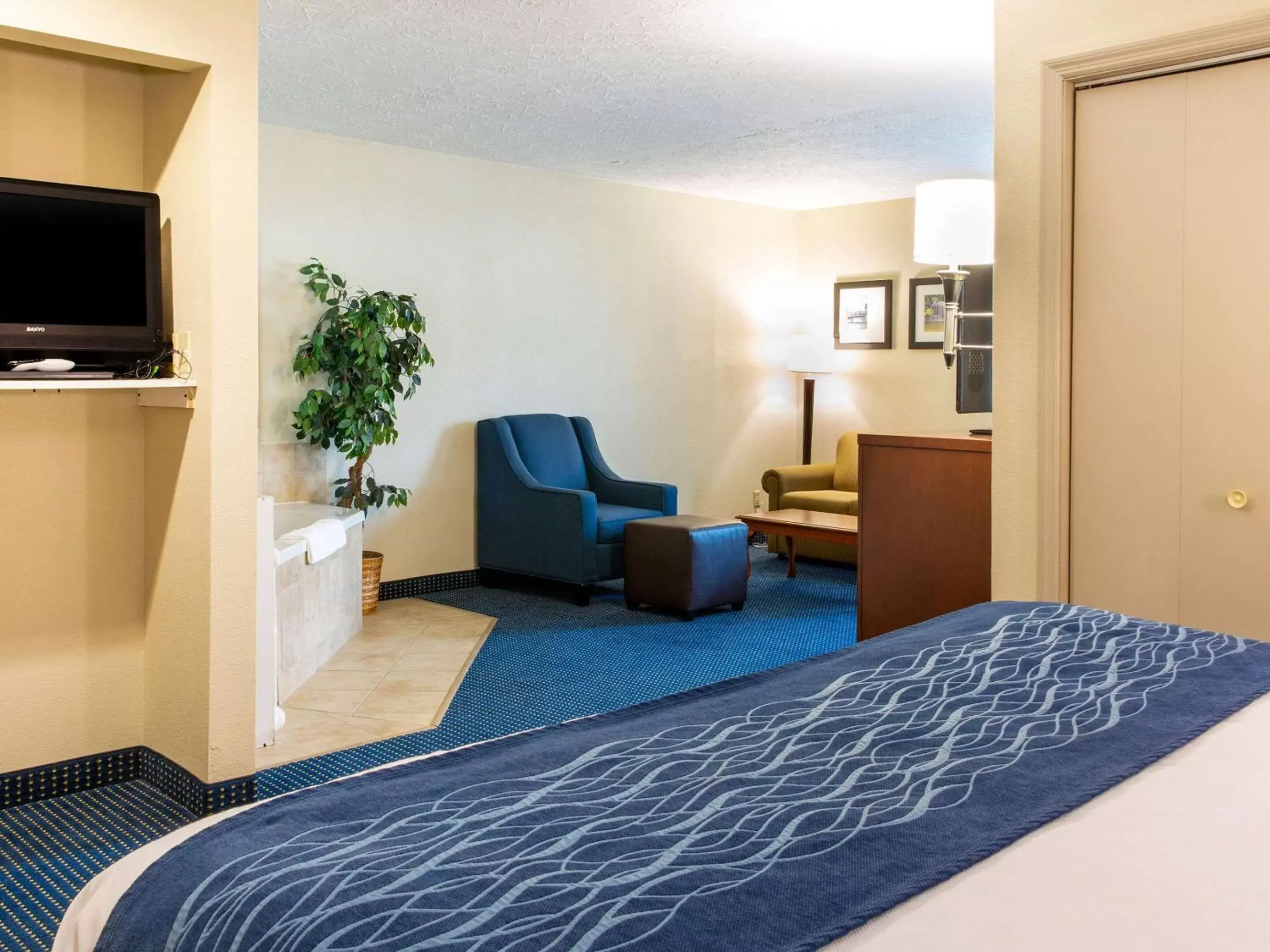 Seating Area in Comfort Inn Piketon