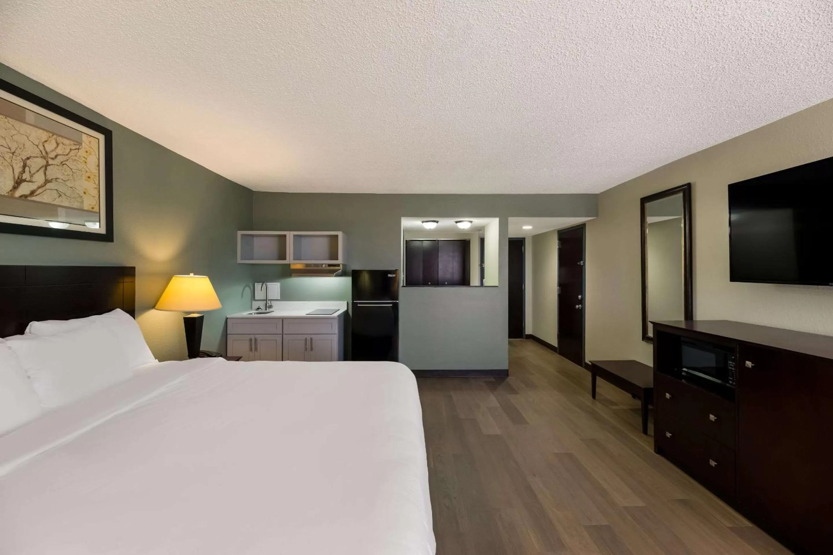Bedroom, Bed in Clarion Hotel San Angelo near Convention Center