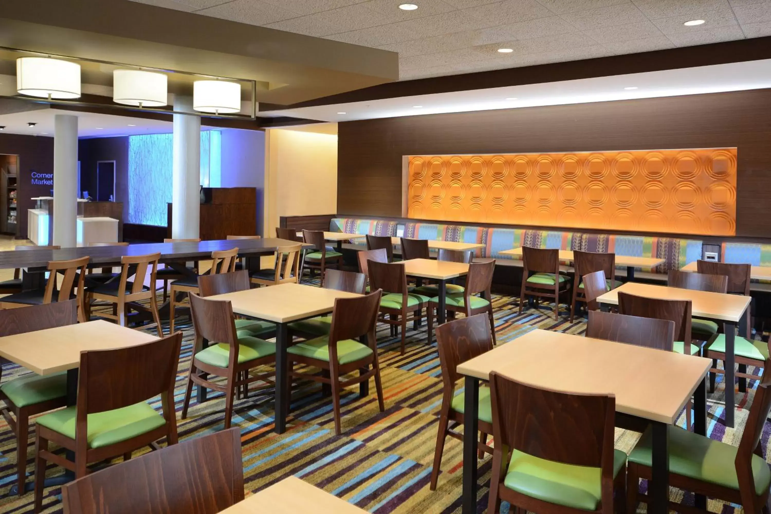 Lobby or reception, Restaurant/Places to Eat in Fairfield Inn & Suites by Marriott Raleigh Capital Blvd./I-540