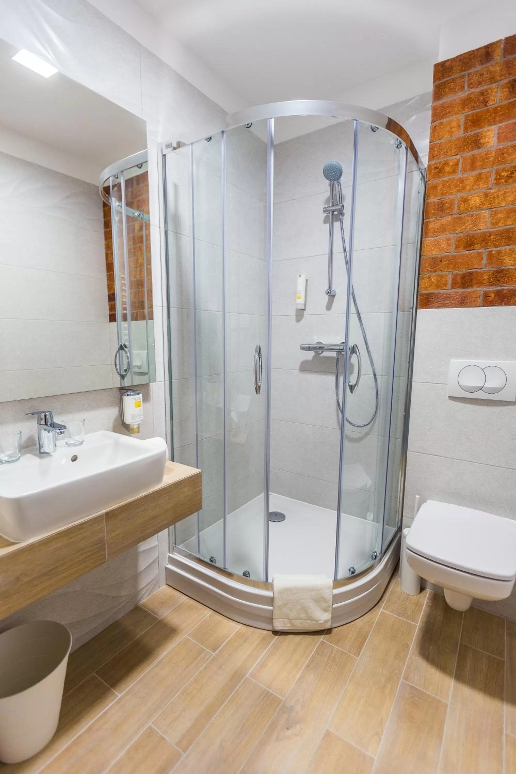 Bathroom in Hotel Falcon