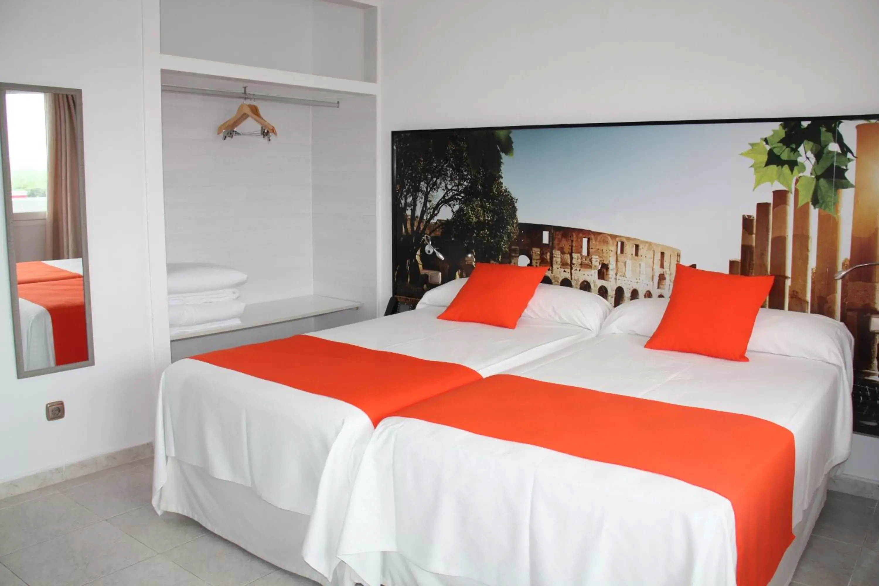 Bedroom, Bed in Hotel Los Manjares