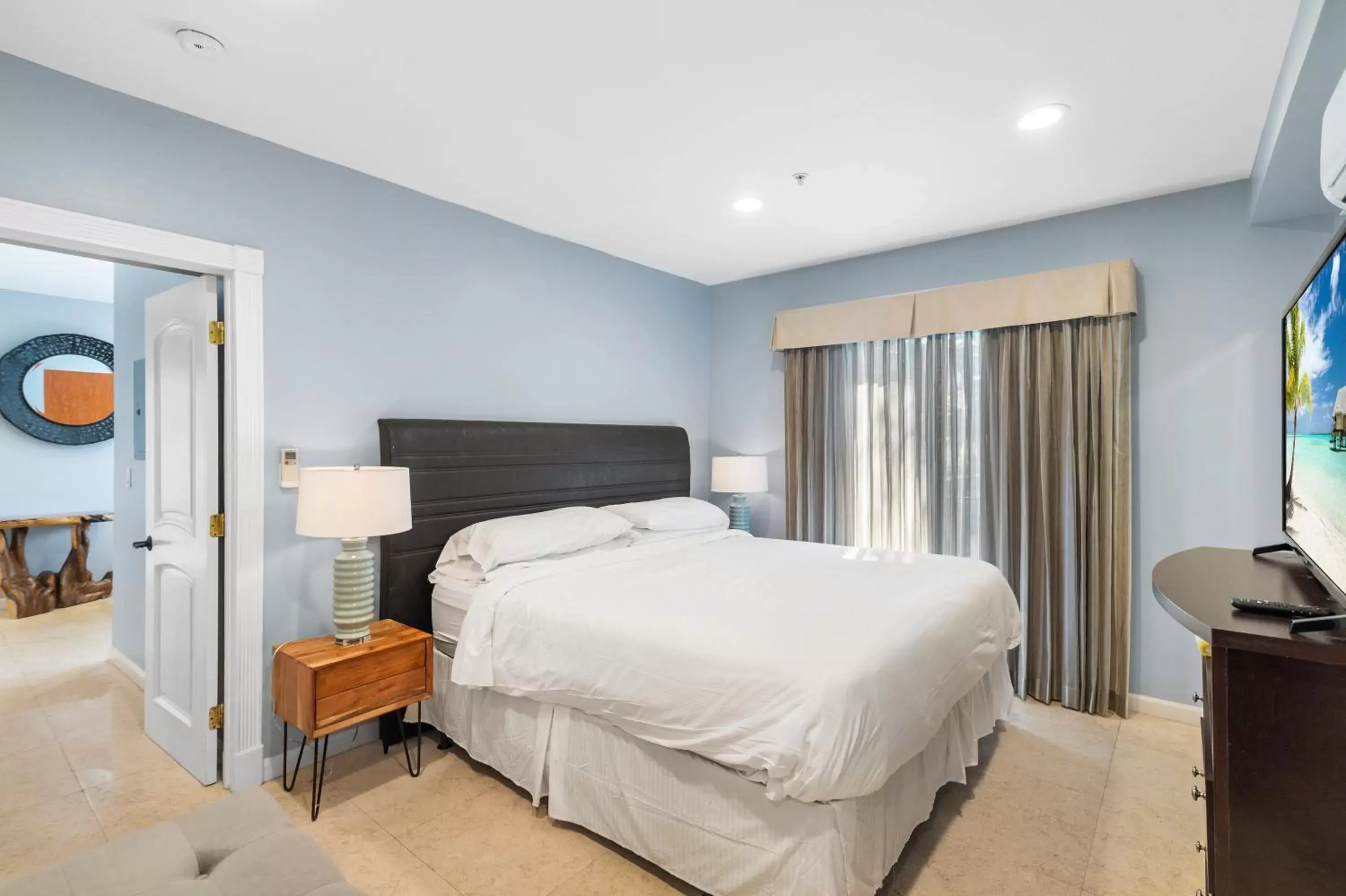 Bedroom, Bed in Isle of Venice Residence and Marina