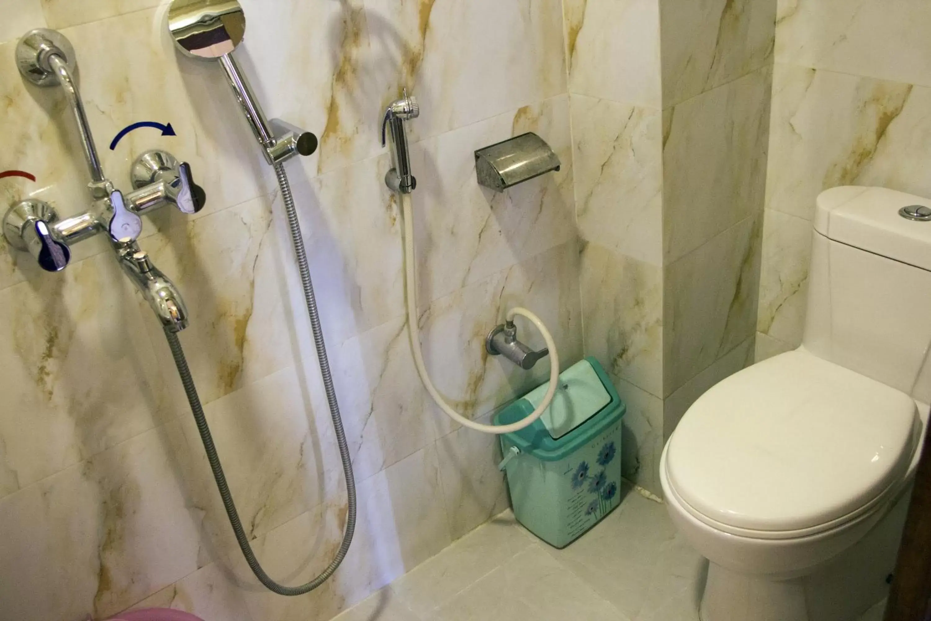 Bathroom in Hotel Temple On Ganges