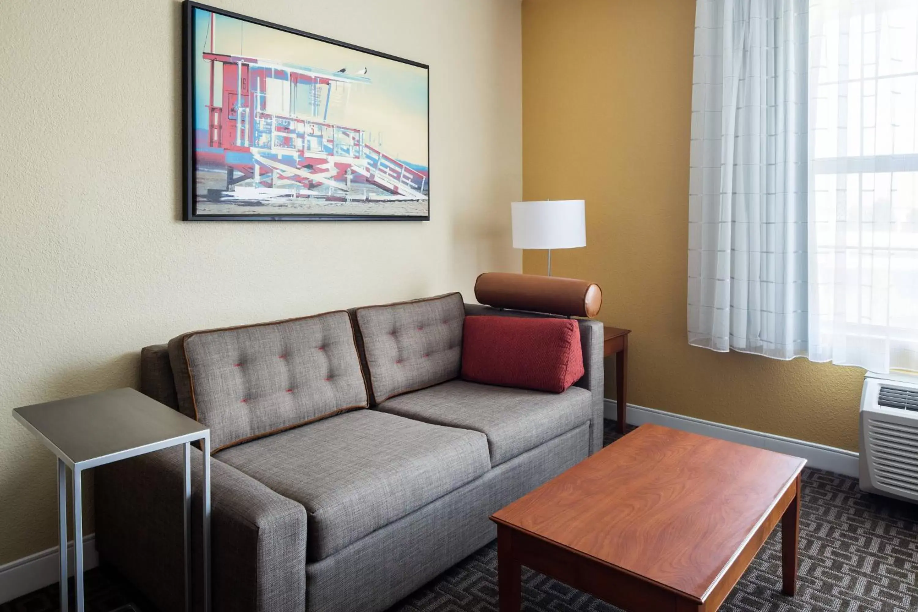 Living room, Seating Area in TownePlace Suites Los Angeles LAX Manhattan Beach