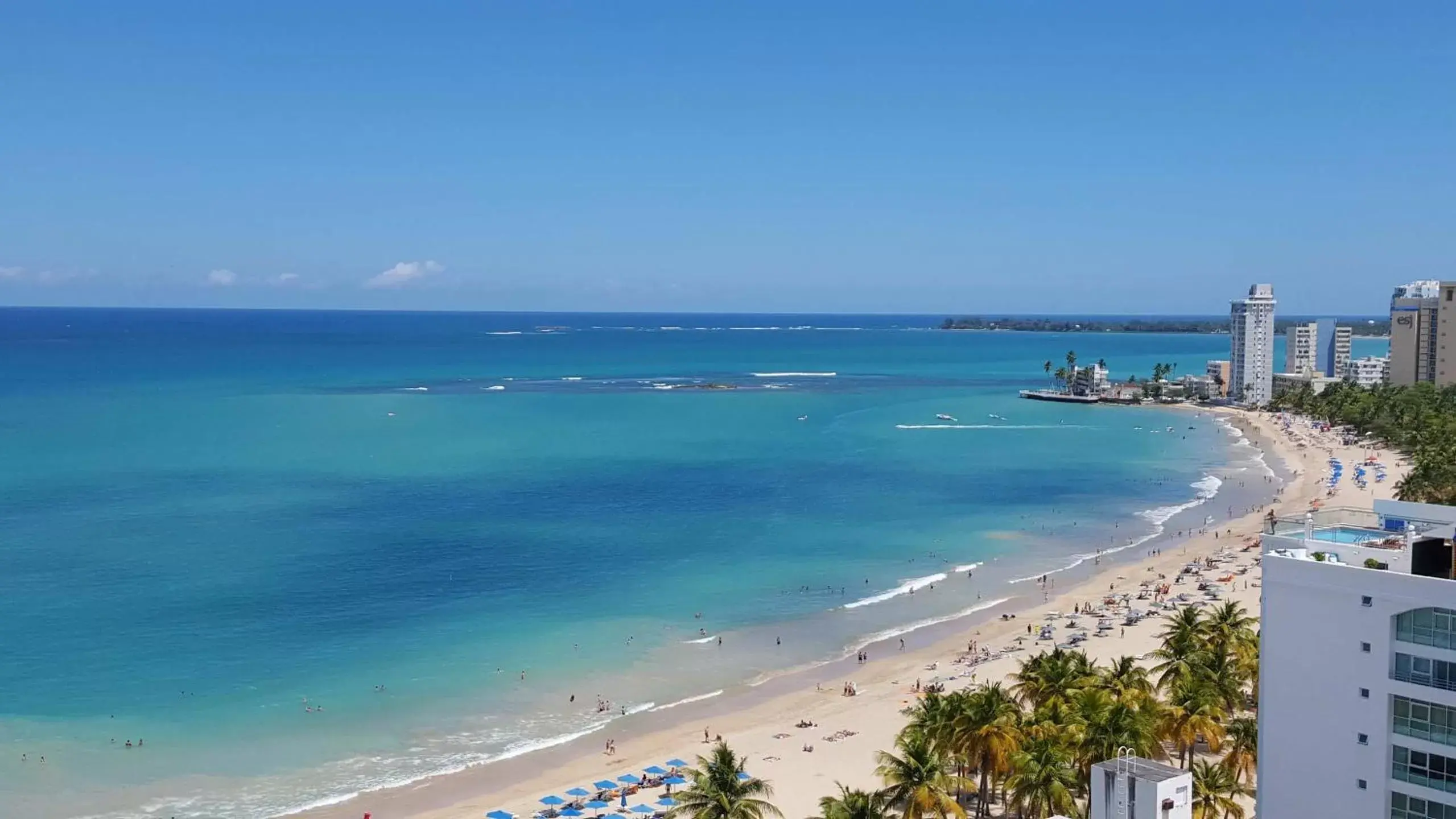 Nearby landmark, Beach in 2BR Condo at Isla Verde Beach