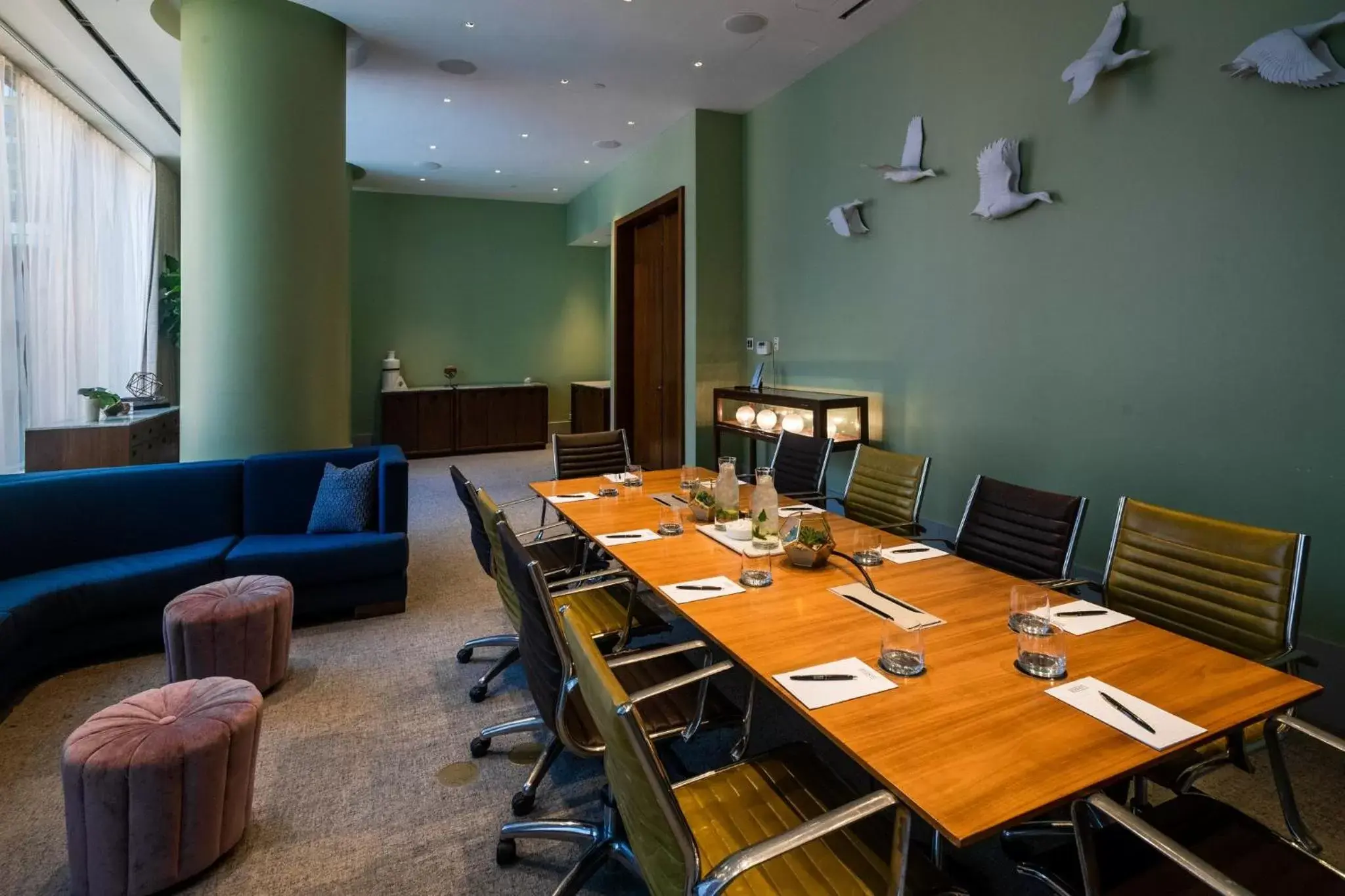 Meeting/conference room in Kimpton Hotel Eventi, an IHG Hotel