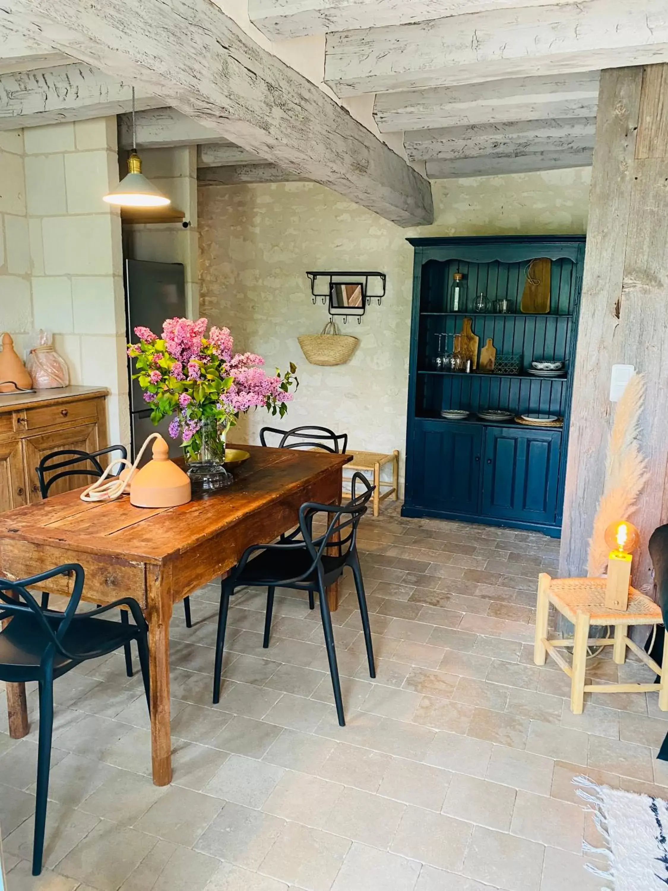 Dining Area in Gîtes SPA L Écrin de Verdure Chinon