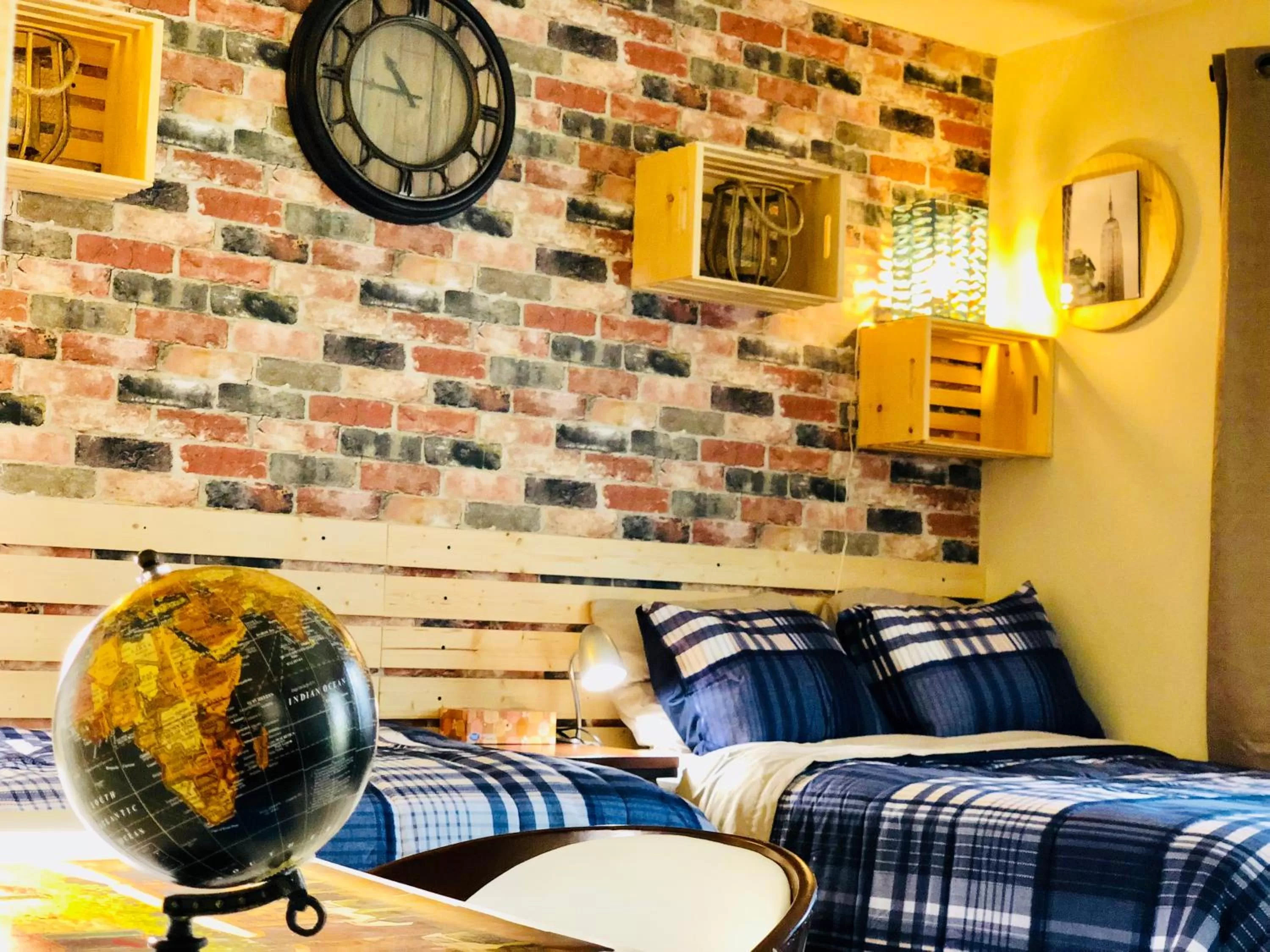 Living room in Hollywood Light Haven Lodge