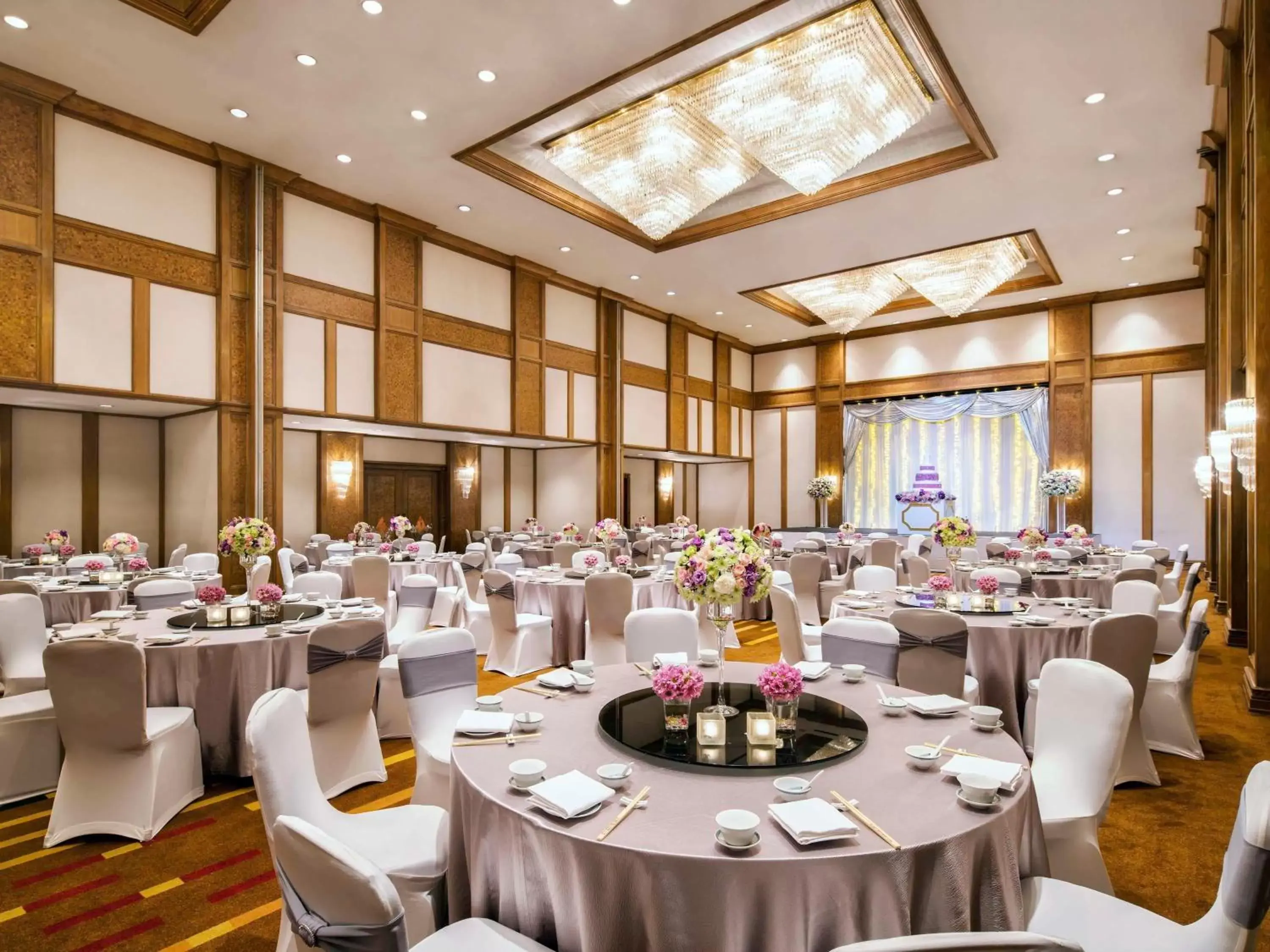 wedding, Banquet Facilities in Grand Mercure Bangkok Atrium