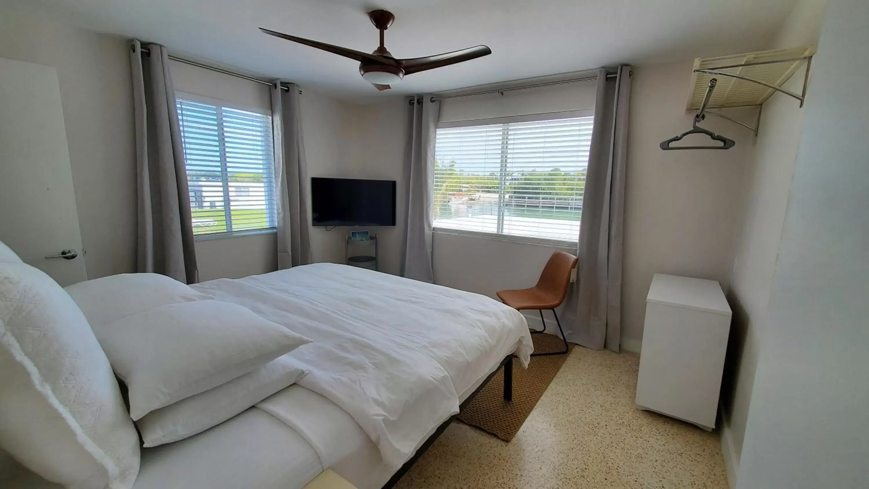 Bed in Casey Key Resort - Gulf Shores